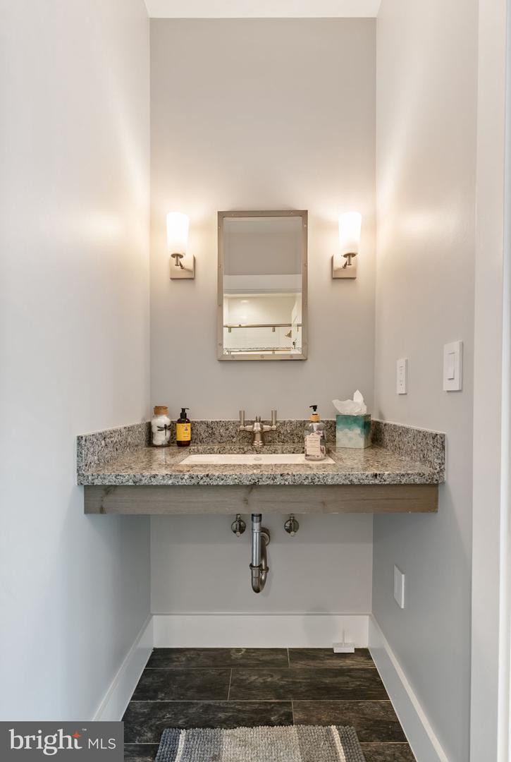 14026 FERN VALLEY LN, LEESBURG, Virginia 20176, 7 Bedrooms Bedrooms, ,6 BathroomsBathrooms,Residential,For sale,14026 FERN VALLEY LN,VALO2102322 MLS # VALO2102322