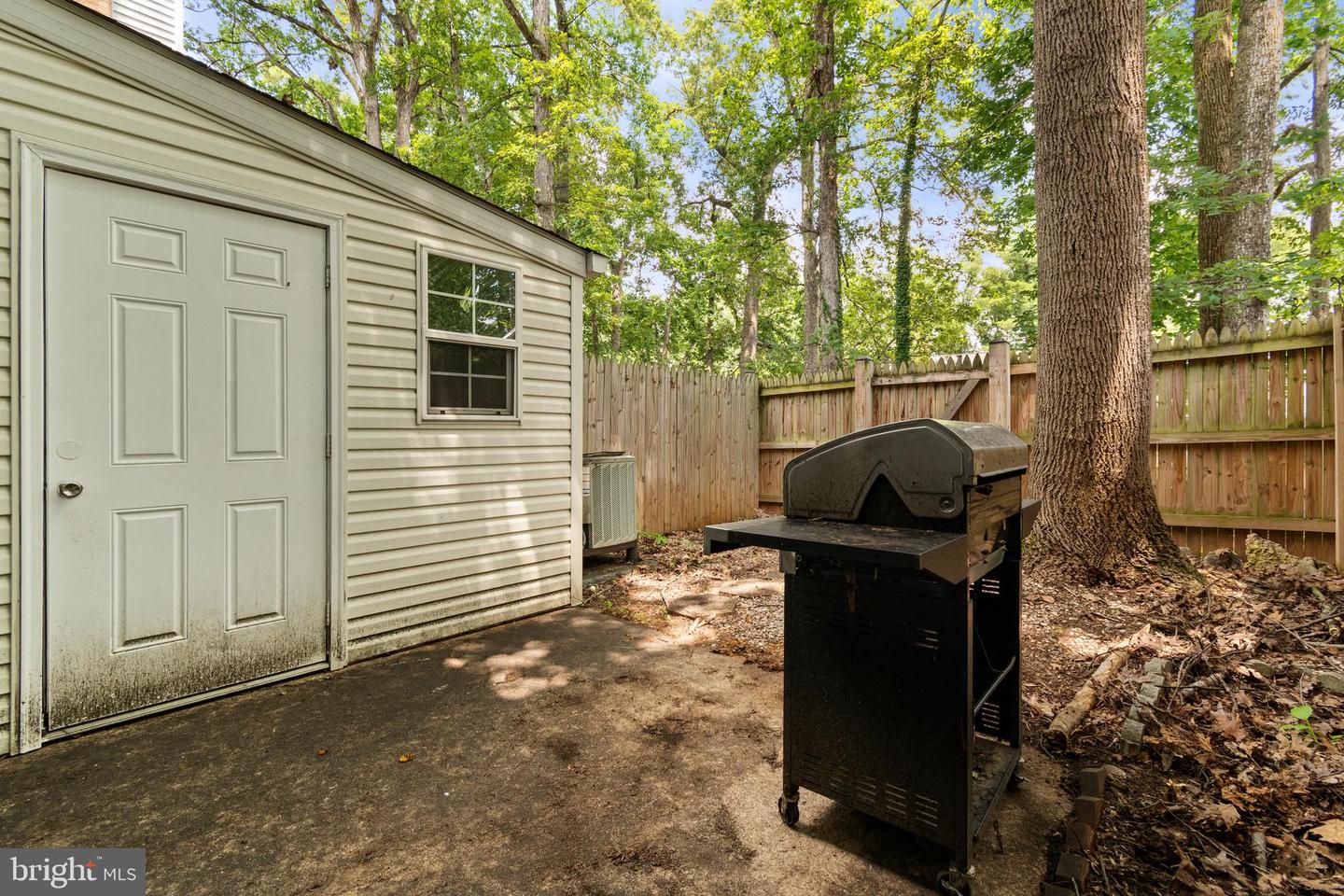6627 BURLINGTON PL, SPRINGFIELD, Virginia 22152, 2 Bedrooms Bedrooms, ,2 BathroomsBathrooms,Residential,For sale,6627 BURLINGTON PL,VAFX2255866 MLS # VAFX2255866
