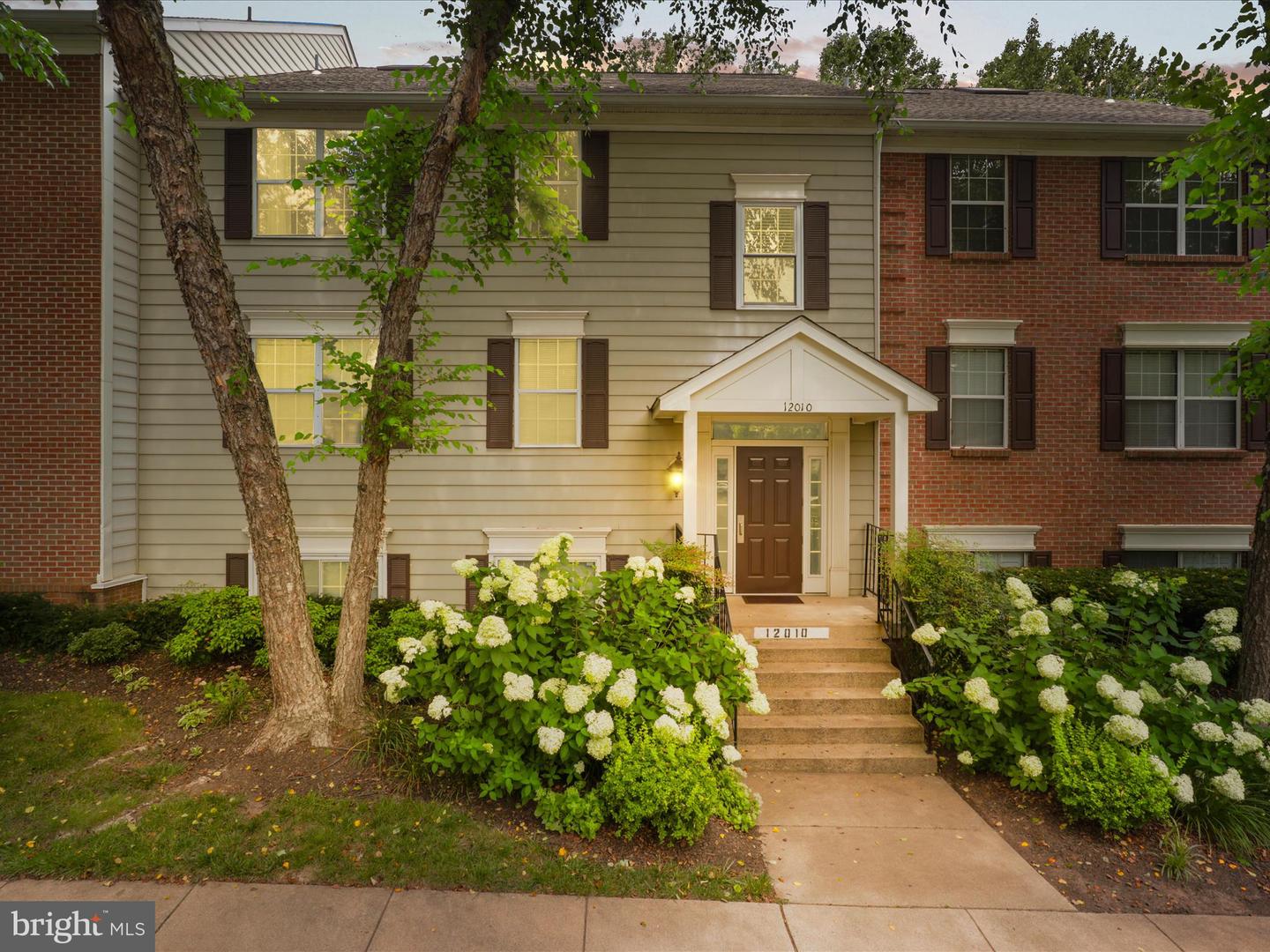 12010 GOLF RIDGE CT #302, FAIRFAX, Virginia 22033, 3 Bedrooms Bedrooms, ,2 BathroomsBathrooms,Residential,For sale,12010 GOLF RIDGE CT #302,VAFX2255900 MLS # VAFX2255900