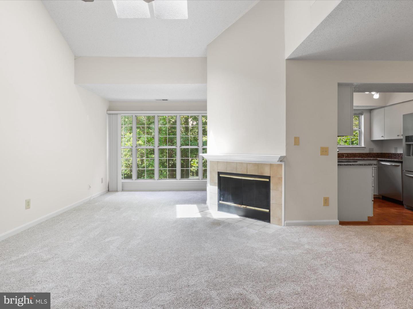 12010 GOLF RIDGE CT #302, FAIRFAX, Virginia 22033, 3 Bedrooms Bedrooms, ,2 BathroomsBathrooms,Residential,For sale,12010 GOLF RIDGE CT #302,VAFX2255900 MLS # VAFX2255900