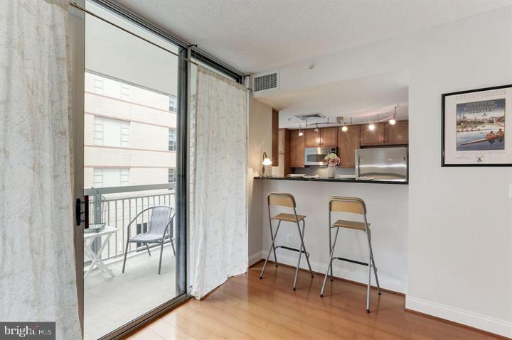 1020 HIGHLAND ST N #311, ARLINGTON, Virginia 22201, 1 Bedroom Bedrooms, ,1 BathroomBathrooms,Residential,For sale,1020 HIGHLAND ST N #311,VAAR2060892 MLS # VAAR2060892