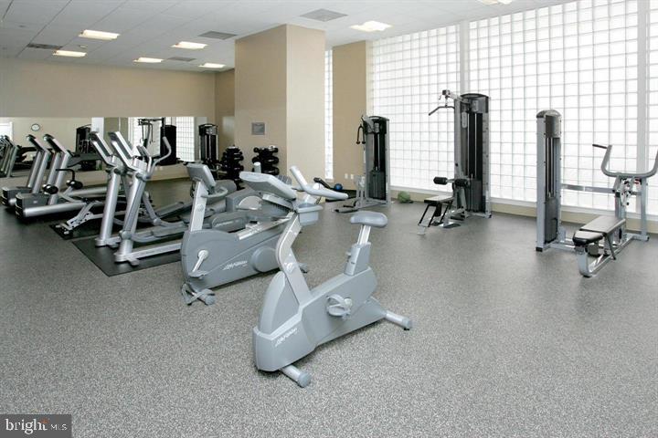 1020 HIGHLAND ST N #311, ARLINGTON, Virginia 22201, 1 Bedroom Bedrooms, ,1 BathroomBathrooms,Residential,For sale,1020 HIGHLAND ST N #311,VAAR2060892 MLS # VAAR2060892