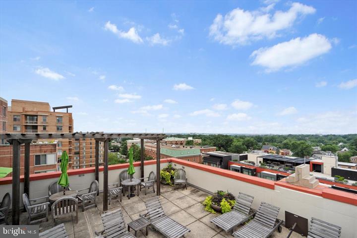 1020 HIGHLAND ST N #311, ARLINGTON, Virginia 22201, 1 Bedroom Bedrooms, ,1 BathroomBathrooms,Residential,For sale,1020 HIGHLAND ST N #311,VAAR2060892 MLS # VAAR2060892