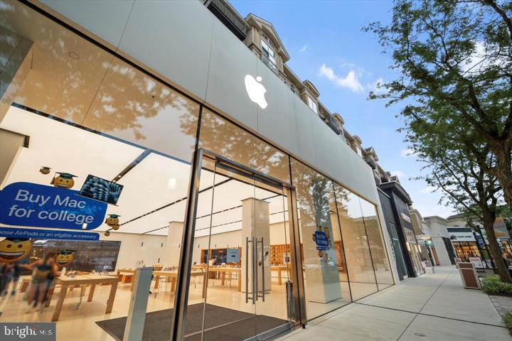 1020 HIGHLAND ST N #311, ARLINGTON, Virginia 22201, 1 Bedroom Bedrooms, ,1 BathroomBathrooms,Residential,For sale,1020 HIGHLAND ST N #311,VAAR2060892 MLS # VAAR2060892