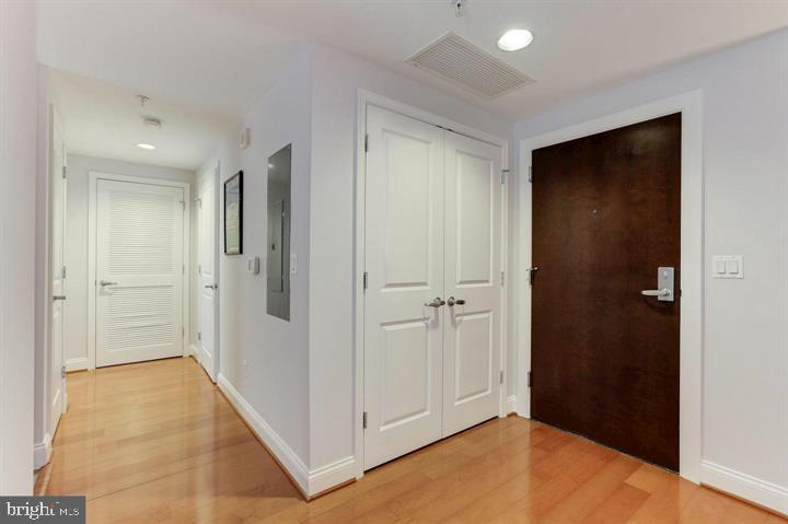1020 HIGHLAND ST N #311, ARLINGTON, Virginia 22201, 1 Bedroom Bedrooms, ,1 BathroomBathrooms,Residential,For sale,1020 HIGHLAND ST N #311,VAAR2060892 MLS # VAAR2060892