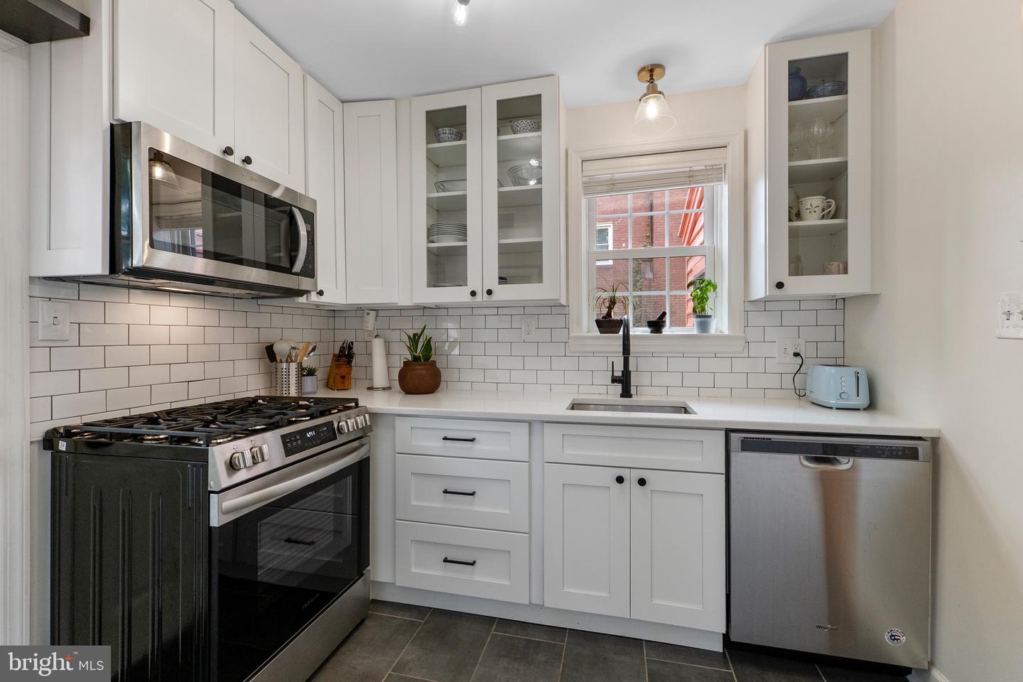 2835 MEADOW LN, FALLS CHURCH, Virginia 22042, 4 Bedrooms Bedrooms, ,2 BathroomsBathrooms,Residential,For sale,2835 MEADOW LN,VAFX2255968 MLS # VAFX2255968