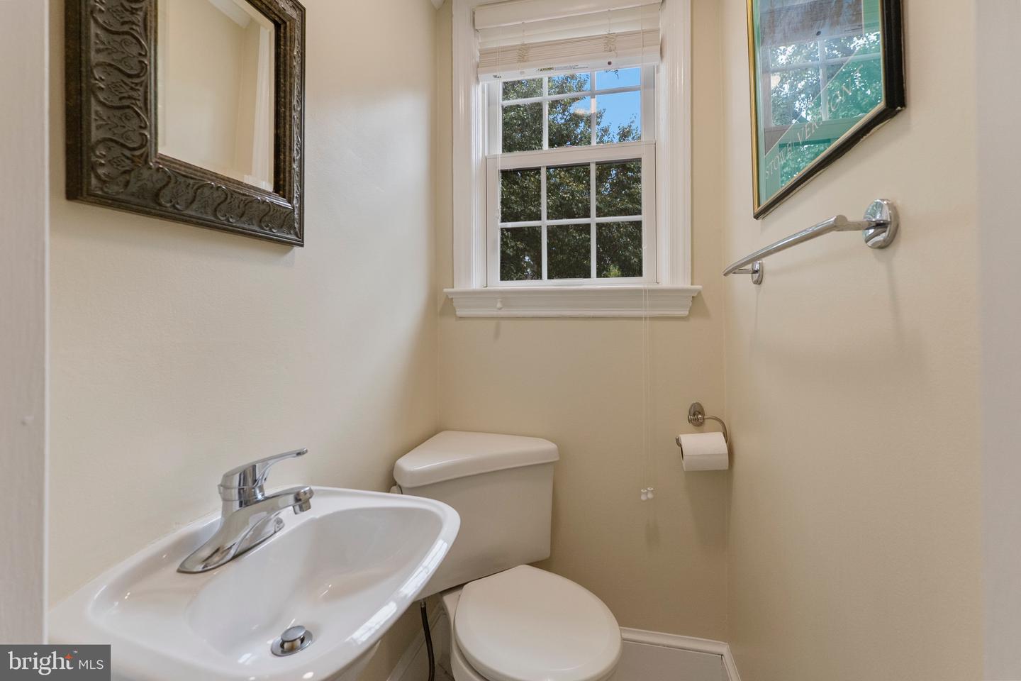 2835 MEADOW LN, FALLS CHURCH, Virginia 22042, 4 Bedrooms Bedrooms, ,2 BathroomsBathrooms,Residential,For sale,2835 MEADOW LN,VAFX2255968 MLS # VAFX2255968