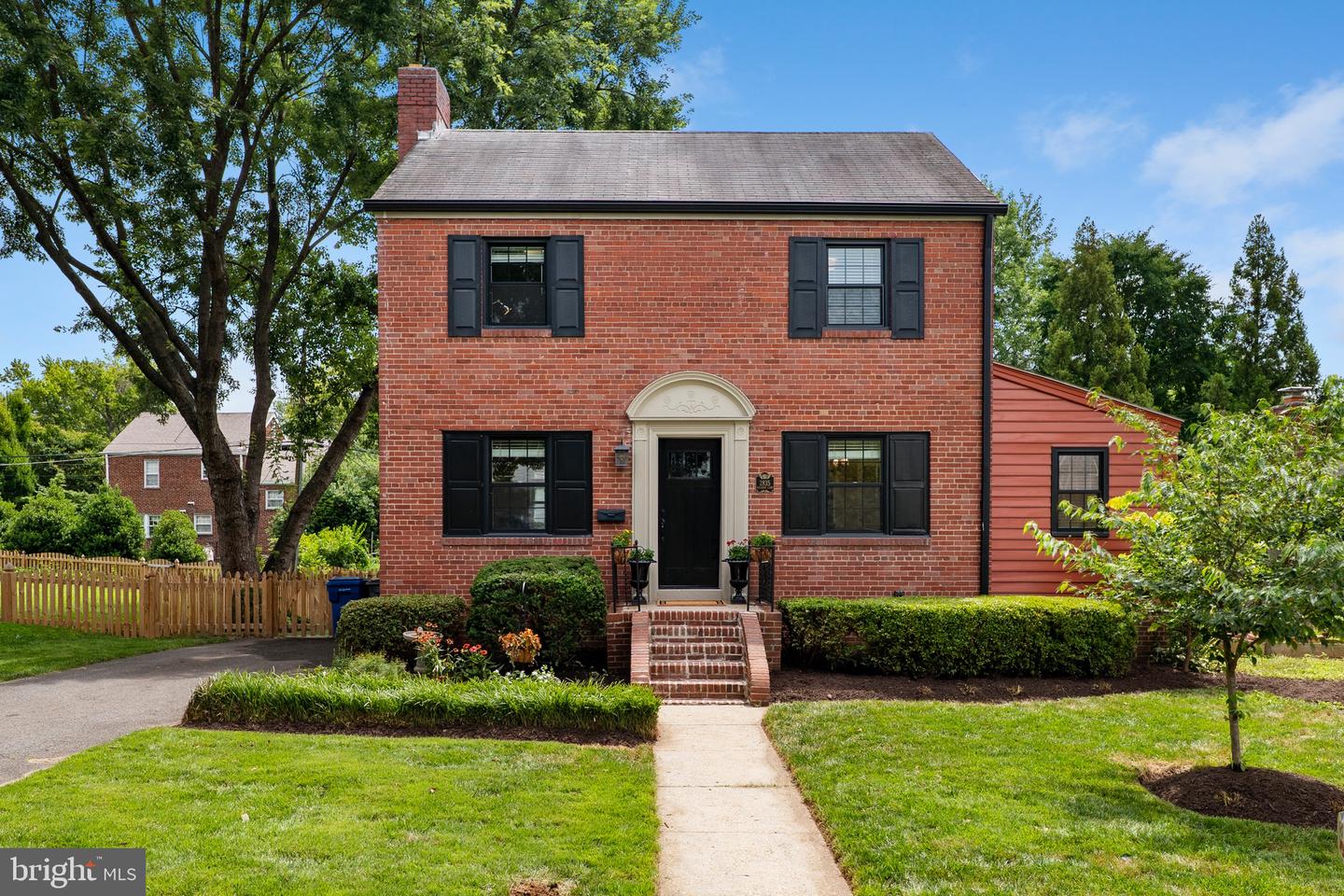 2835 MEADOW LN, FALLS CHURCH, Virginia 22042, 4 Bedrooms Bedrooms, ,2 BathroomsBathrooms,Residential,For sale,2835 MEADOW LN,VAFX2255968 MLS # VAFX2255968