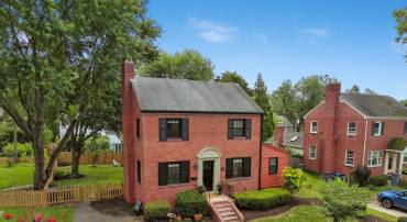 2835 MEADOW LN, FALLS CHURCH, Virginia 22042, 4 Bedrooms Bedrooms, ,2 BathroomsBathrooms,Residential,For sale,2835 MEADOW LN,VAFX2255968 MLS # VAFX2255968