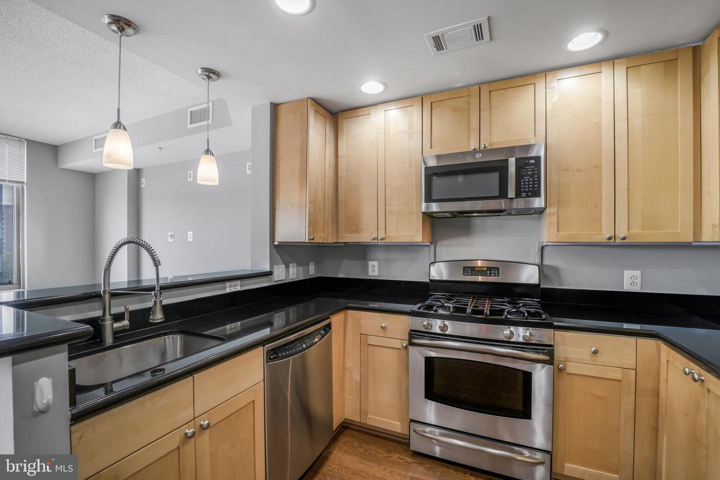 3600 S GLEBE RD #613W, ARLINGTON, Virginia 22202, 1 Bedroom Bedrooms, ,1 BathroomBathrooms,Residential,For sale,3600 S GLEBE RD #613W,VAAR2060922 MLS # VAAR2060922