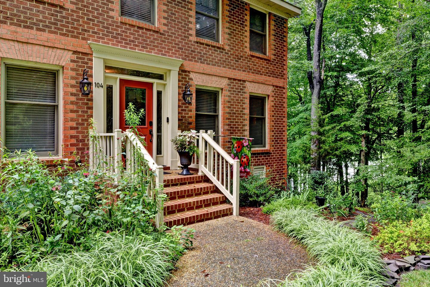 104 TUDOR, WILLIAMSBURG, Virginia 23185, 4 Bedrooms Bedrooms, 10 Rooms Rooms,3 BathroomsBathrooms,Residential,For sale,104 TUDOR,VAYV2000096 MLS # VAYV2000096