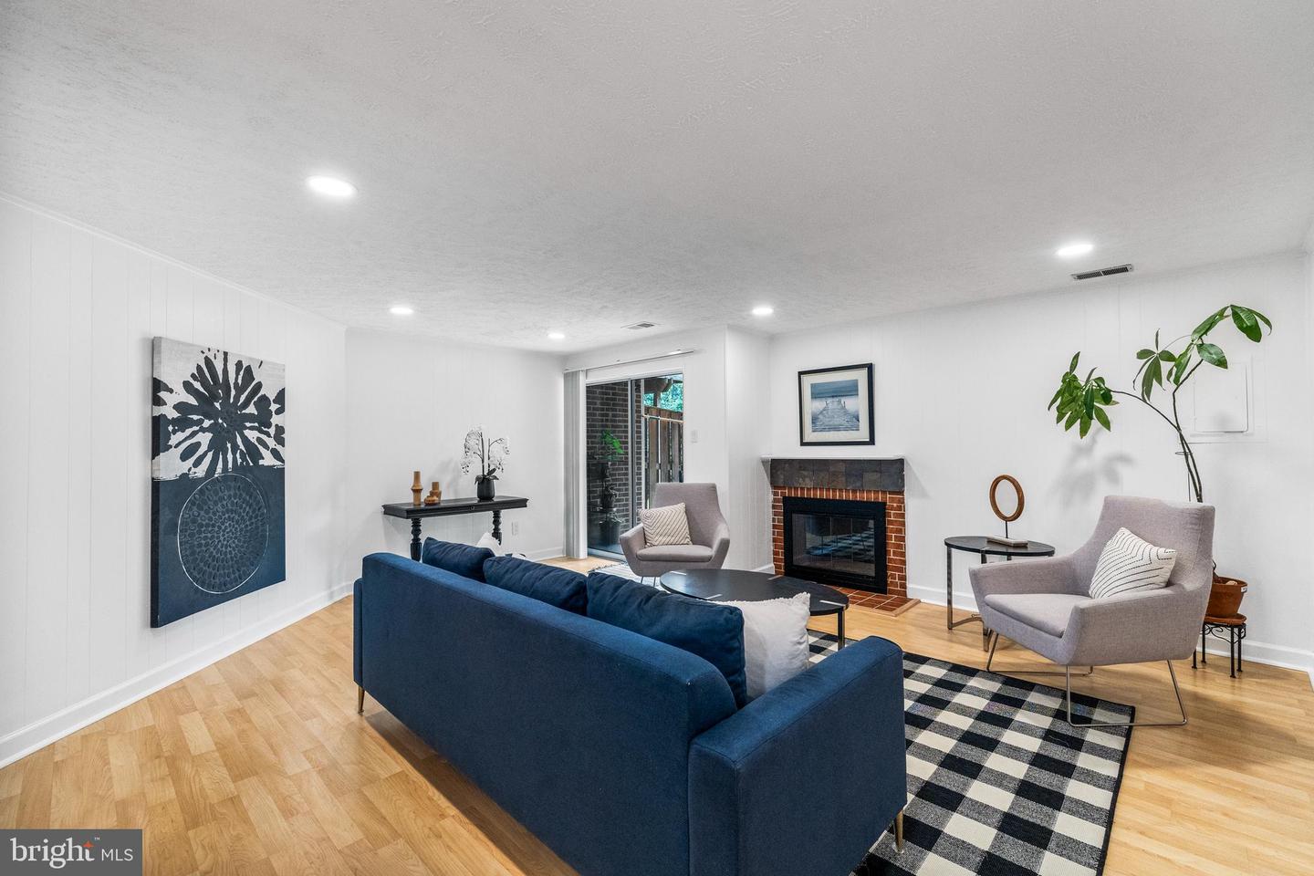 9067 GILTINAN CT, SPRINGFIELD, Virginia 22153, 3 Bedrooms Bedrooms, ,3 BathroomsBathrooms,Residential,For sale,9067 GILTINAN CT,VAFX2256006 MLS # VAFX2256006