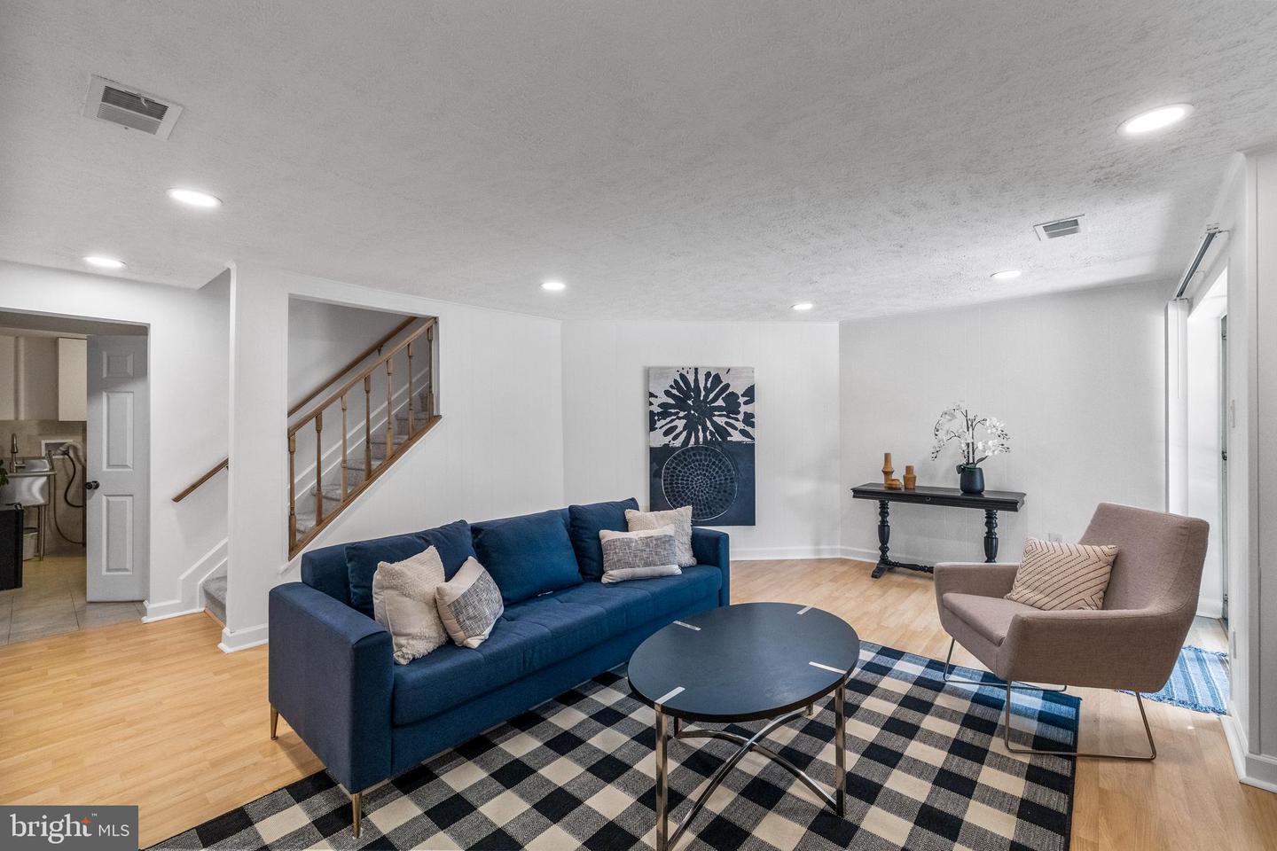 9067 GILTINAN CT, SPRINGFIELD, Virginia 22153, 3 Bedrooms Bedrooms, ,3 BathroomsBathrooms,Residential,For sale,9067 GILTINAN CT,VAFX2256006 MLS # VAFX2256006