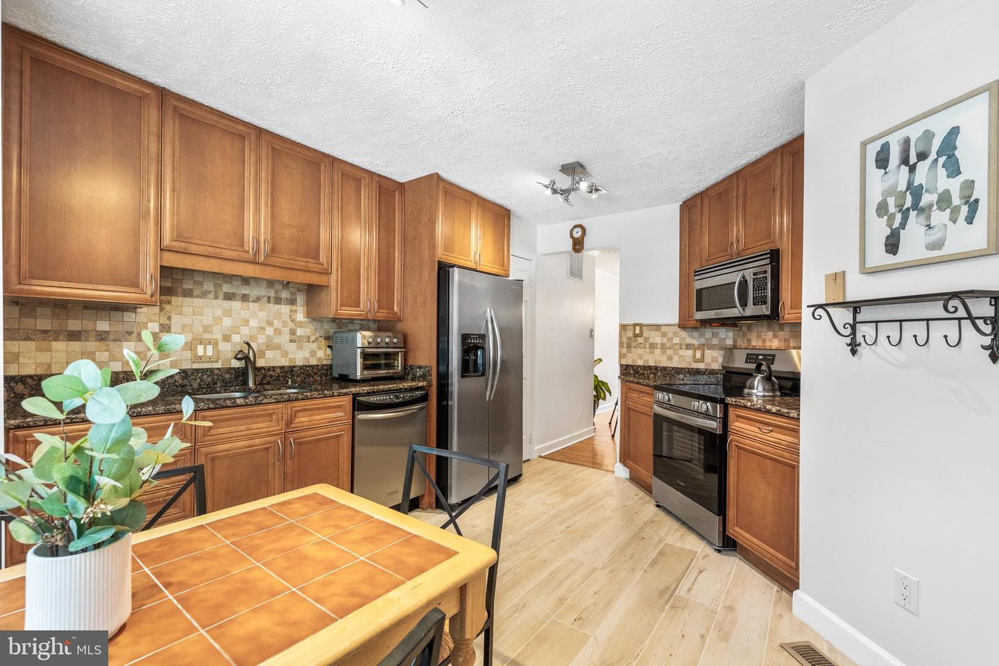 9067 GILTINAN CT, SPRINGFIELD, Virginia 22153, 3 Bedrooms Bedrooms, ,3 BathroomsBathrooms,Residential,For sale,9067 GILTINAN CT,VAFX2256006 MLS # VAFX2256006
