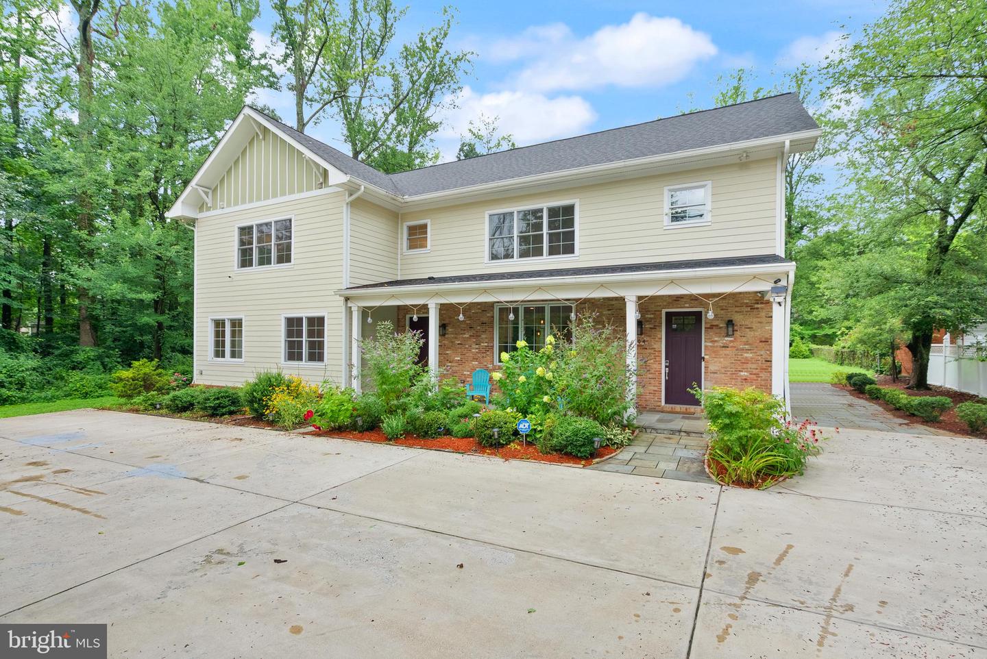 5104 BIRCH LN, ANNANDALE, Virginia 22003, 5 Bedrooms Bedrooms, ,4 BathroomsBathrooms,Residential,For sale,5104 BIRCH LN,VAFX2256010 MLS # VAFX2256010