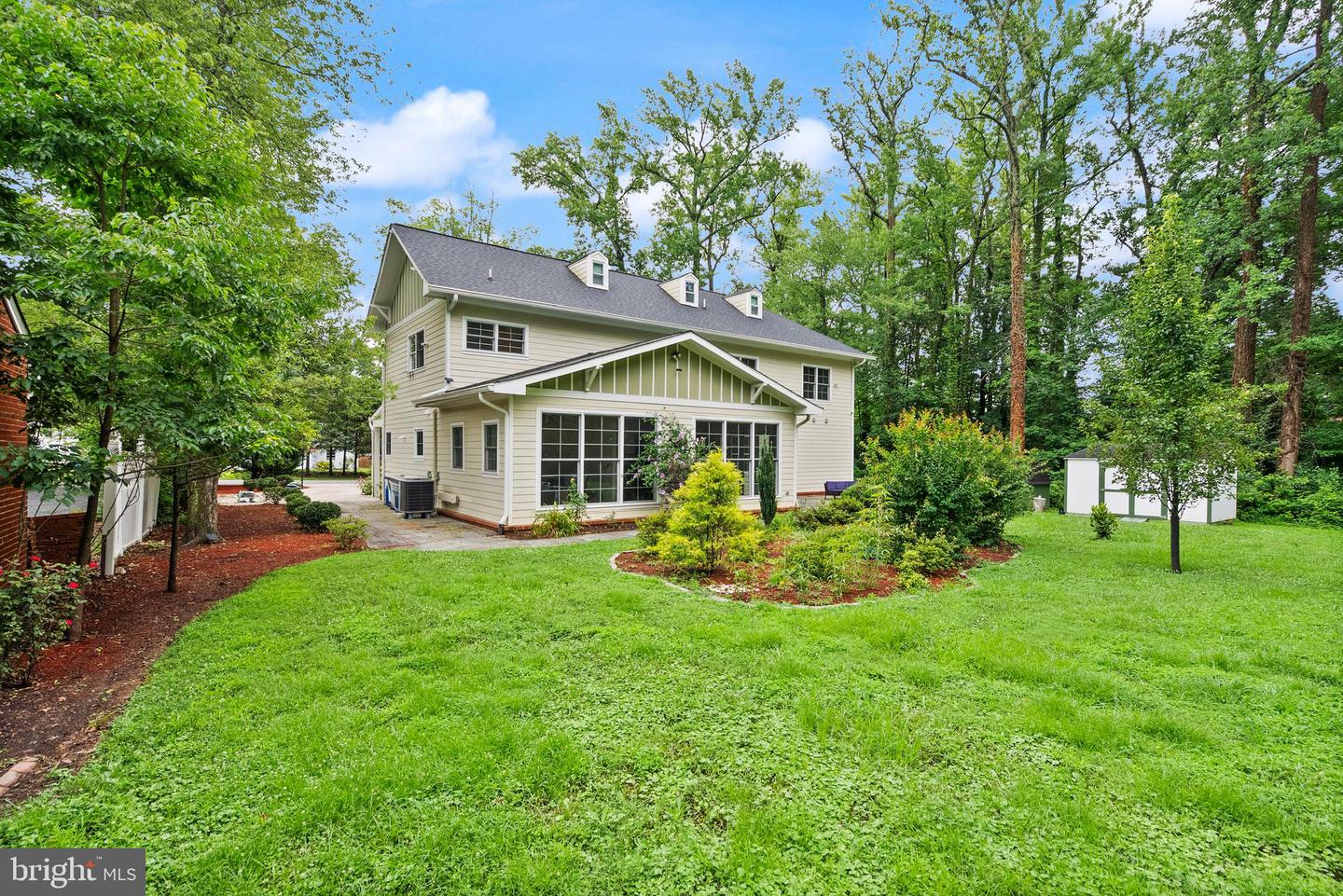 5104 BIRCH LN, ANNANDALE, Virginia 22003, 5 Bedrooms Bedrooms, ,4 BathroomsBathrooms,Residential,For sale,5104 BIRCH LN,VAFX2256010 MLS # VAFX2256010