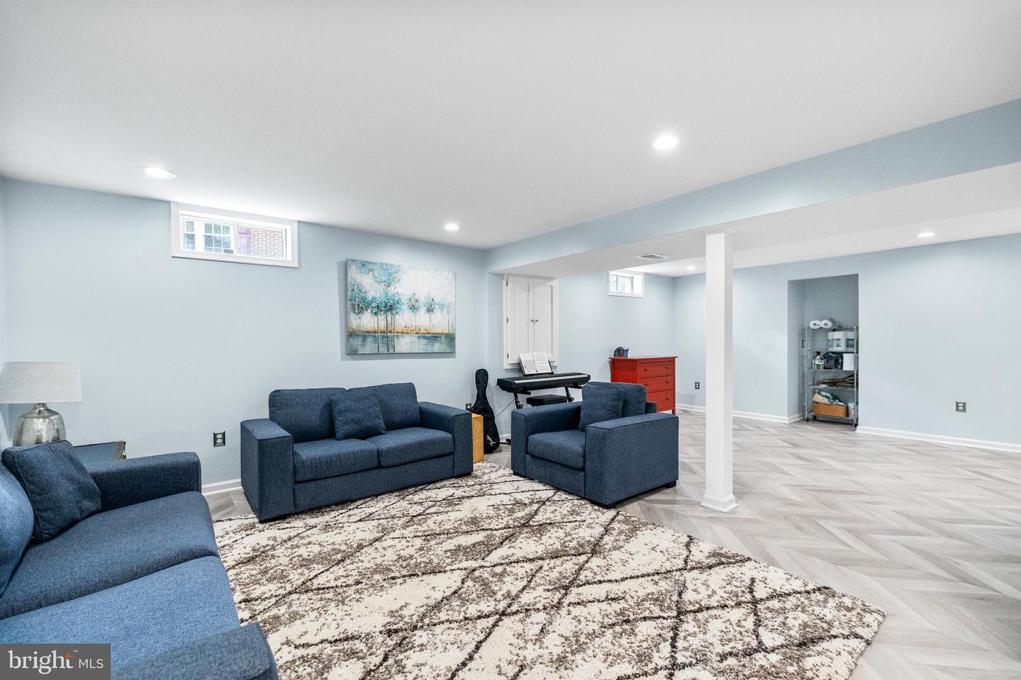 8153 SHIPS CURVE LN, SPRINGFIELD, Virginia 22153, 5 Bedrooms Bedrooms, 15 Rooms Rooms,3 BathroomsBathrooms,Residential,For sale,8153 SHIPS CURVE LN,VAFX2256034 MLS # VAFX2256034