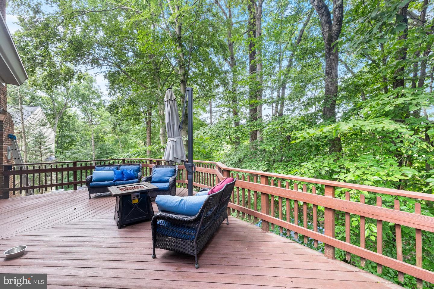 8153 SHIPS CURVE LN, SPRINGFIELD, Virginia 22153, 5 Bedrooms Bedrooms, 15 Rooms Rooms,3 BathroomsBathrooms,Residential,For sale,8153 SHIPS CURVE LN,VAFX2256034 MLS # VAFX2256034