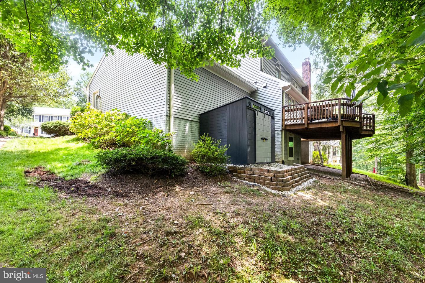 8153 SHIPS CURVE LN, SPRINGFIELD, Virginia 22153, 5 Bedrooms Bedrooms, 15 Rooms Rooms,3 BathroomsBathrooms,Residential,For sale,8153 SHIPS CURVE LN,VAFX2256034 MLS # VAFX2256034