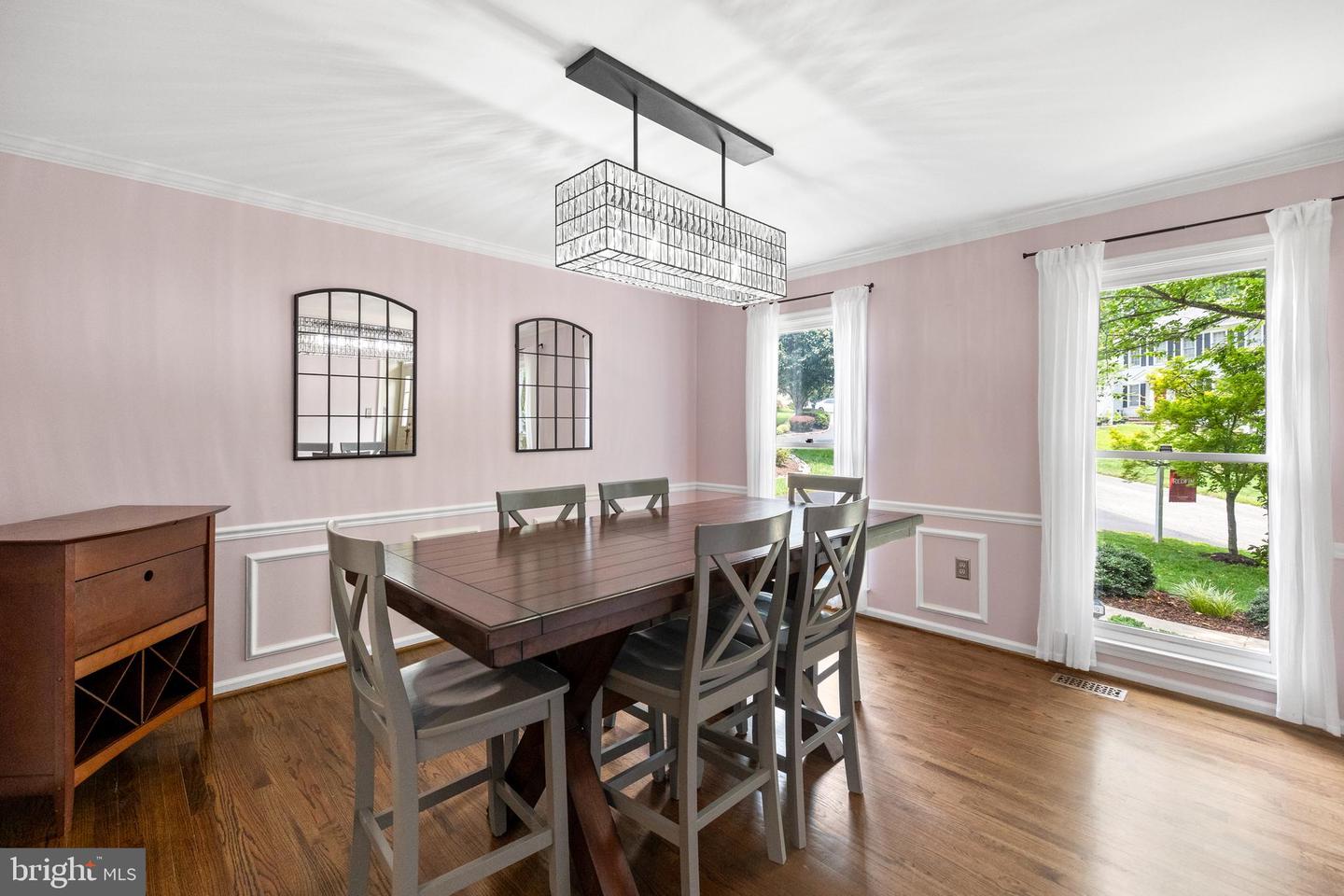 8153 SHIPS CURVE LN, SPRINGFIELD, Virginia 22153, 5 Bedrooms Bedrooms, 15 Rooms Rooms,3 BathroomsBathrooms,Residential,For sale,8153 SHIPS CURVE LN,VAFX2256034 MLS # VAFX2256034