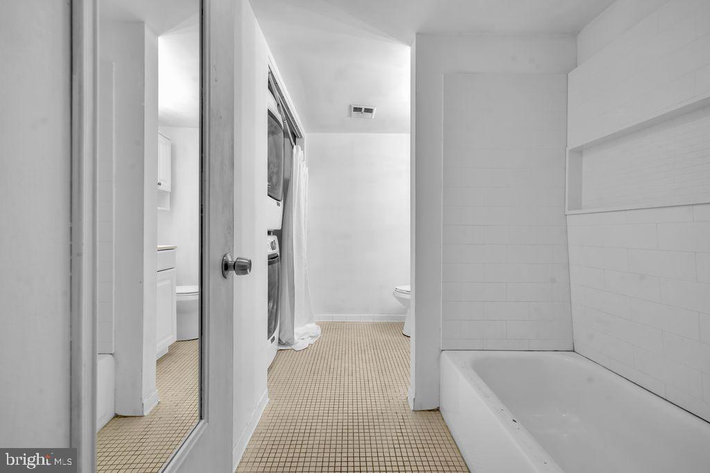509 FLORIDA AVE #103, HERNDON, Virginia 20170, 2 Bedrooms Bedrooms, ,1 BathroomBathrooms,Residential,For sale,509 FLORIDA AVE #103,VAFX2256176 MLS # VAFX2256176