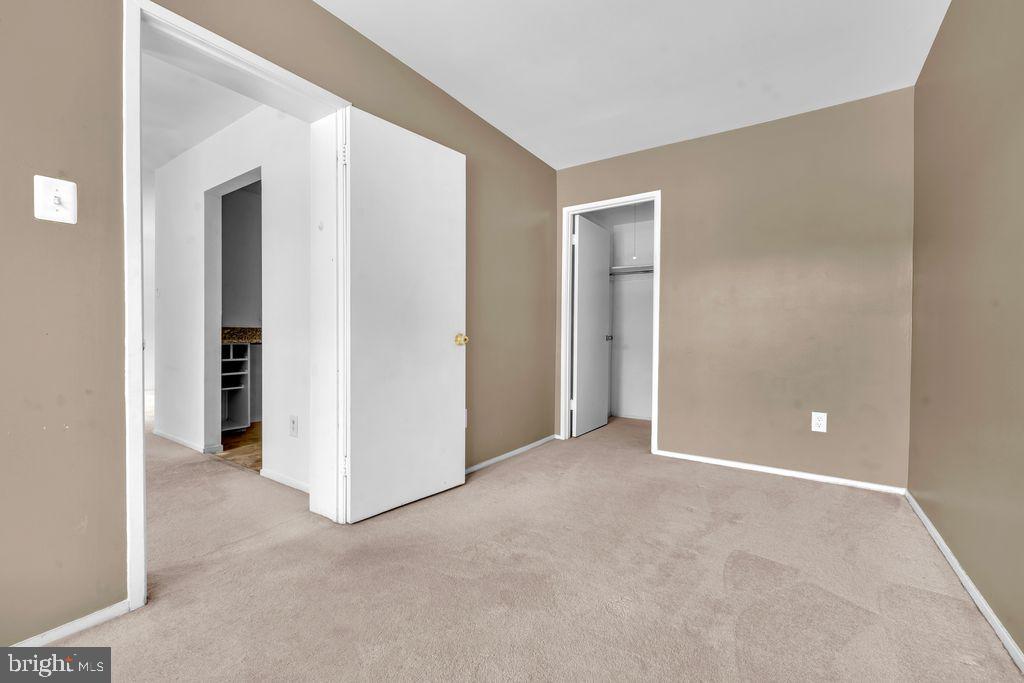 509 FLORIDA AVE #103, HERNDON, Virginia 20170, 2 Bedrooms Bedrooms, ,1 BathroomBathrooms,Residential,For sale,509 FLORIDA AVE #103,VAFX2256176 MLS # VAFX2256176