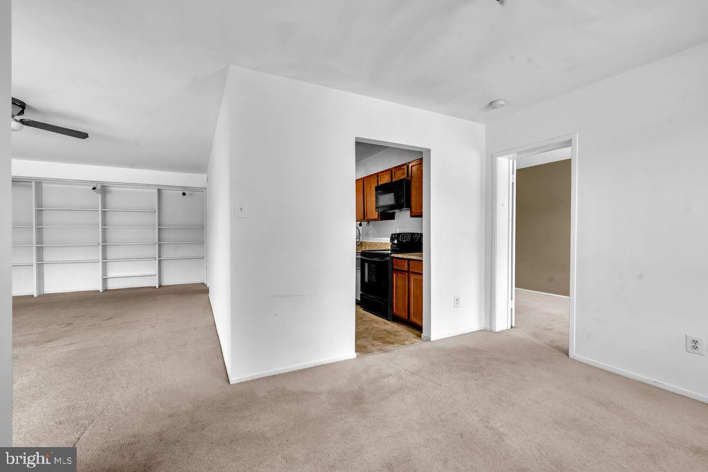509 FLORIDA AVE #103, HERNDON, Virginia 20170, 2 Bedrooms Bedrooms, ,1 BathroomBathrooms,Residential,For sale,509 FLORIDA AVE #103,VAFX2256176 MLS # VAFX2256176