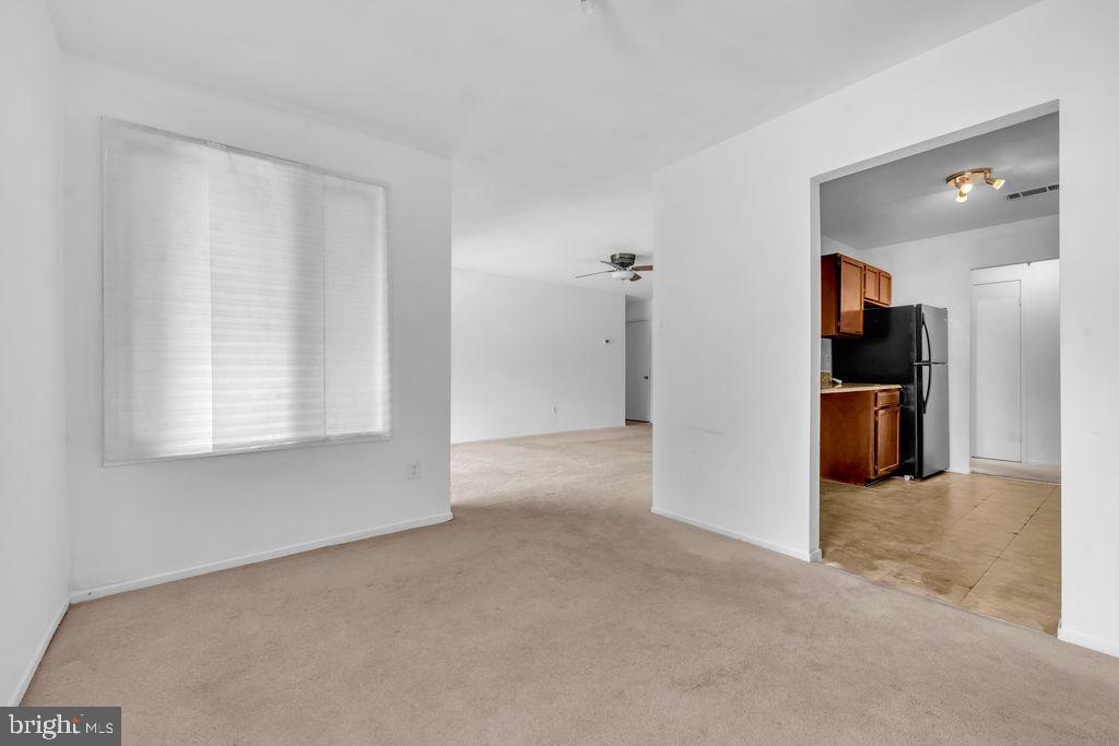 509 FLORIDA AVE #103, HERNDON, Virginia 20170, 2 Bedrooms Bedrooms, ,1 BathroomBathrooms,Residential,For sale,509 FLORIDA AVE #103,VAFX2256176 MLS # VAFX2256176