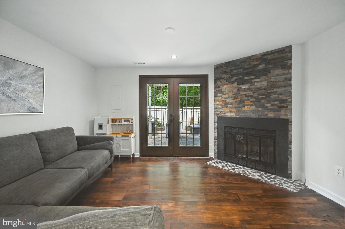 1653 FIELDTHORN DR, RESTON, Virginia 20194, 2 Bedrooms Bedrooms, ,2 BathroomsBathrooms,Residential,For sale,1653 FIELDTHORN DR,VAFX2255904 MLS # VAFX2255904