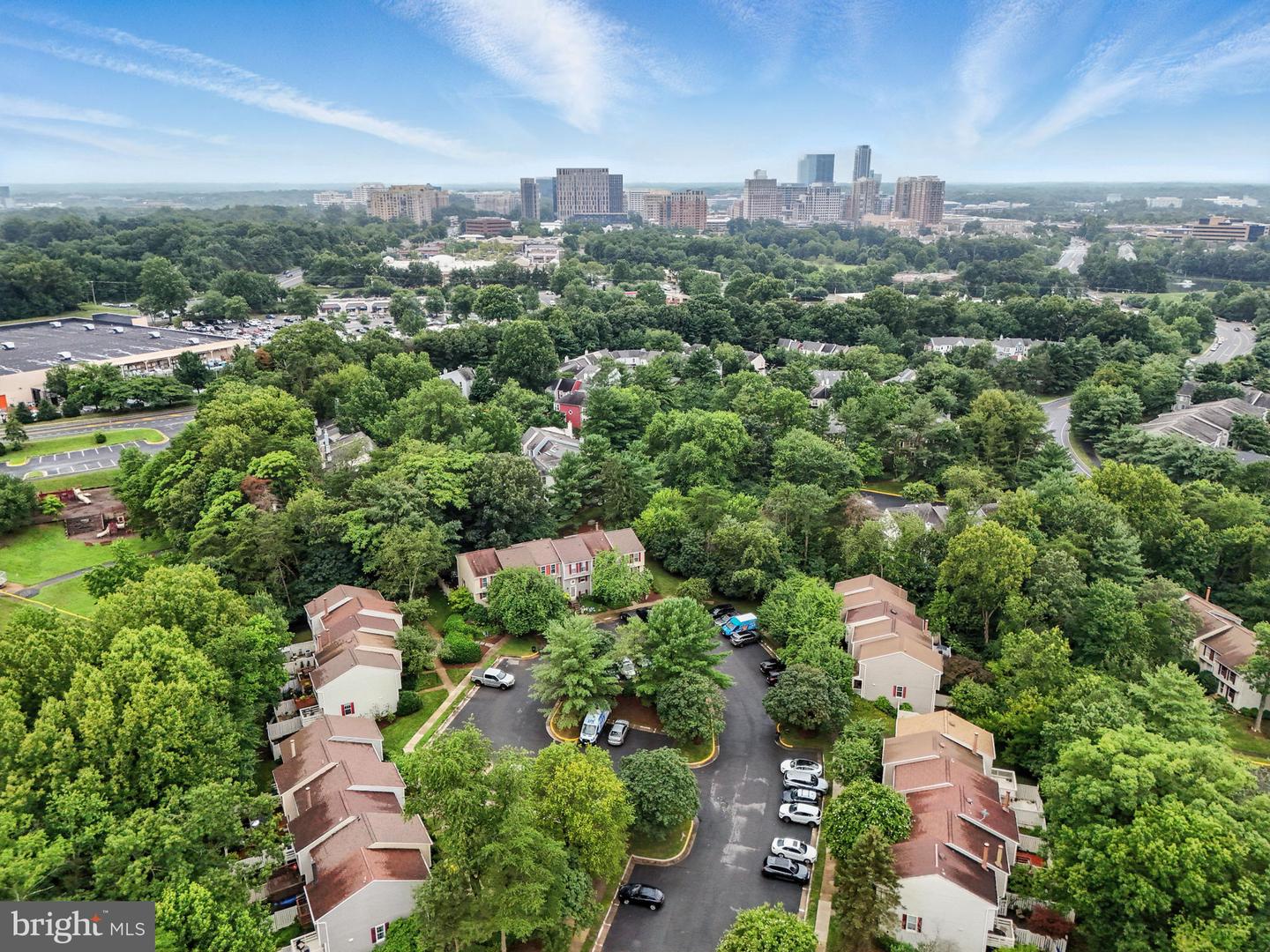 1653 FIELDTHORN DR, RESTON, Virginia 20194, 2 Bedrooms Bedrooms, ,2 BathroomsBathrooms,Residential,For sale,1653 FIELDTHORN DR,VAFX2255904 MLS # VAFX2255904