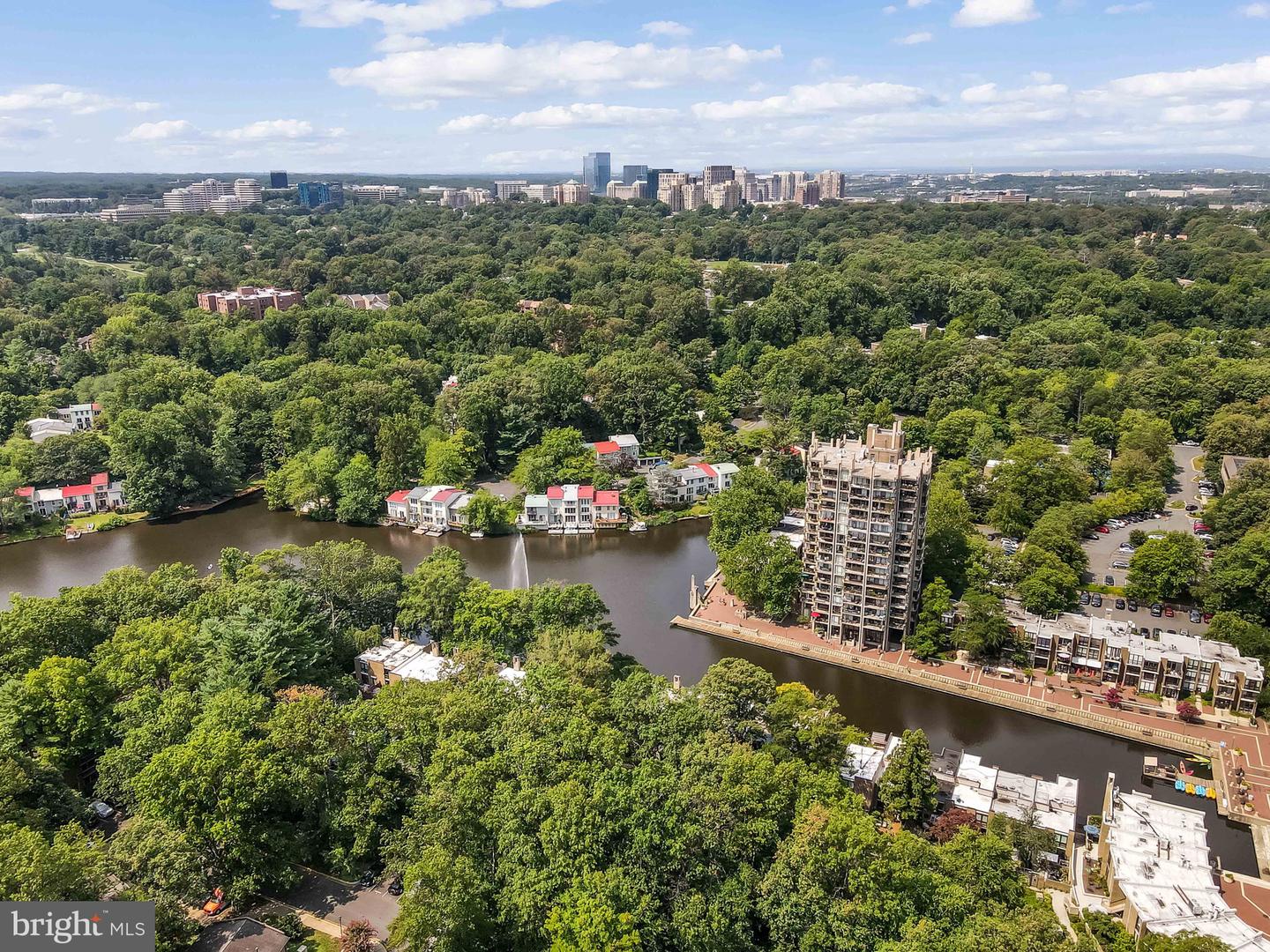 1653 FIELDTHORN DR, RESTON, Virginia 20194, 2 Bedrooms Bedrooms, ,2 BathroomsBathrooms,Residential,For sale,1653 FIELDTHORN DR,VAFX2255904 MLS # VAFX2255904