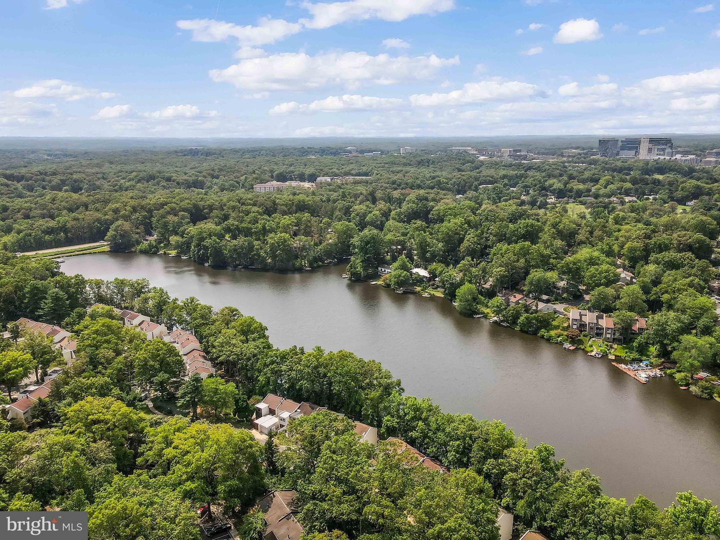 1653 FIELDTHORN DR, RESTON, Virginia 20194, 2 Bedrooms Bedrooms, ,2 BathroomsBathrooms,Residential,For sale,1653 FIELDTHORN DR,VAFX2255904 MLS # VAFX2255904