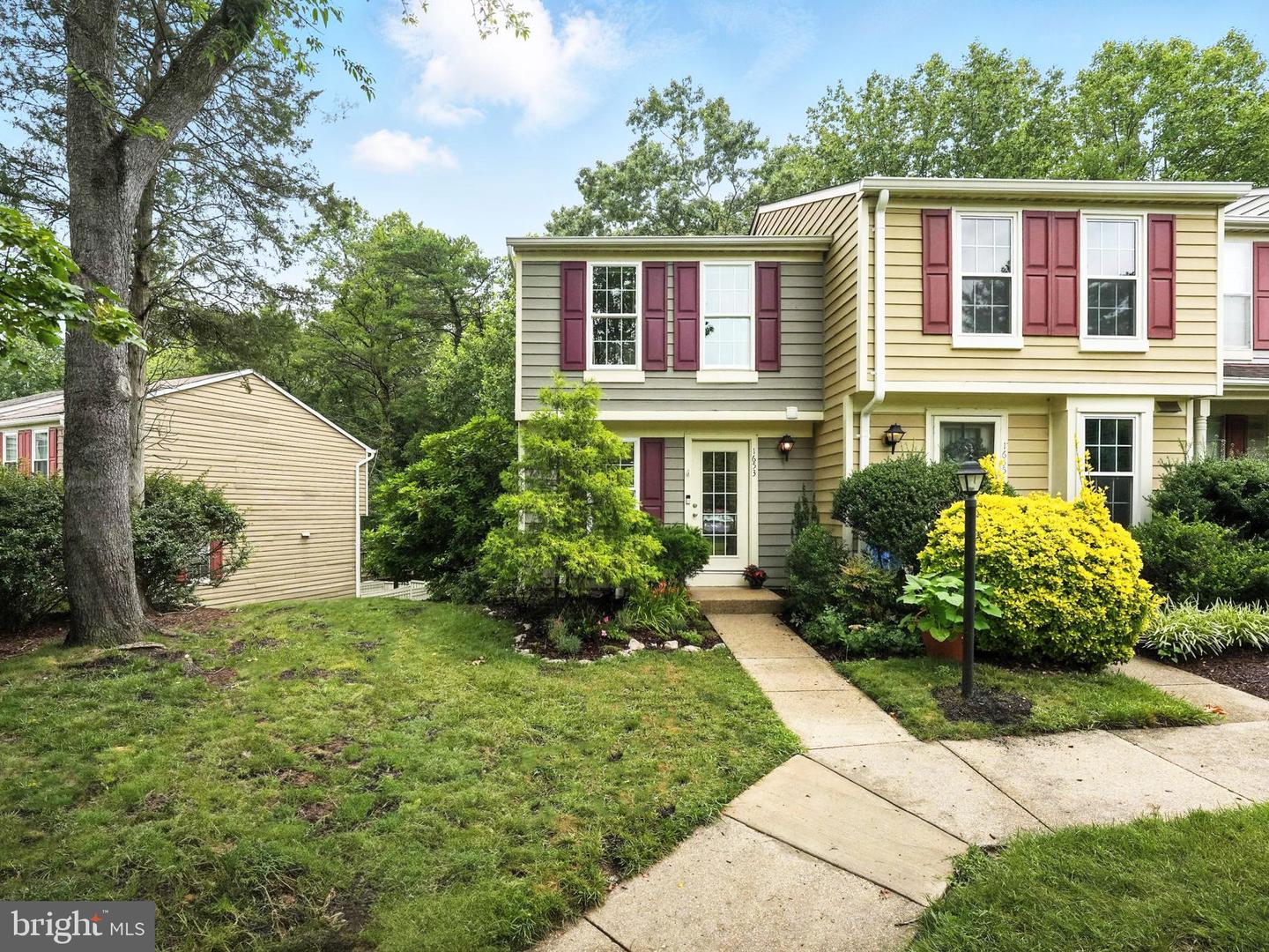 1653 FIELDTHORN DR, RESTON, Virginia 20194, 2 Bedrooms Bedrooms, ,2 BathroomsBathrooms,Residential,For sale,1653 FIELDTHORN DR,VAFX2255904 MLS # VAFX2255904