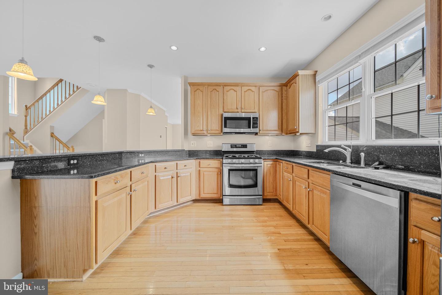 43444 QUENTIN ST, CHANTILLY, Virginia 20152, 4 Bedrooms Bedrooms, ,2 BathroomsBathrooms,Residential,For sale,43444 QUENTIN ST,VALO2102384 MLS # VALO2102384