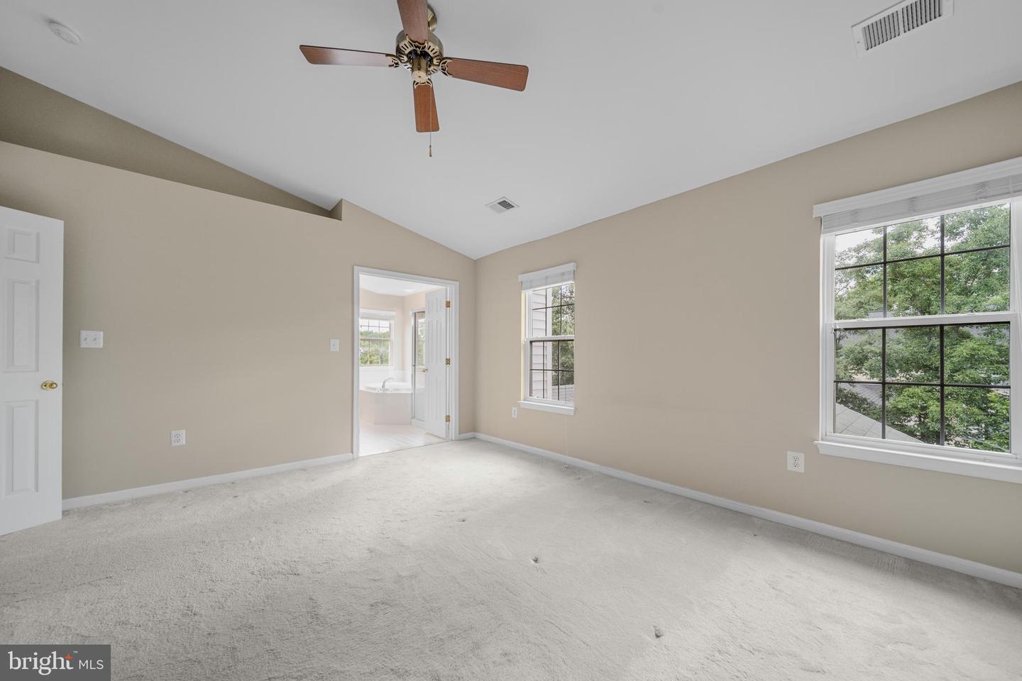 43444 QUENTIN ST, CHANTILLY, Virginia 20152, 4 Bedrooms Bedrooms, ,2 BathroomsBathrooms,Residential,For sale,43444 QUENTIN ST,VALO2102384 MLS # VALO2102384