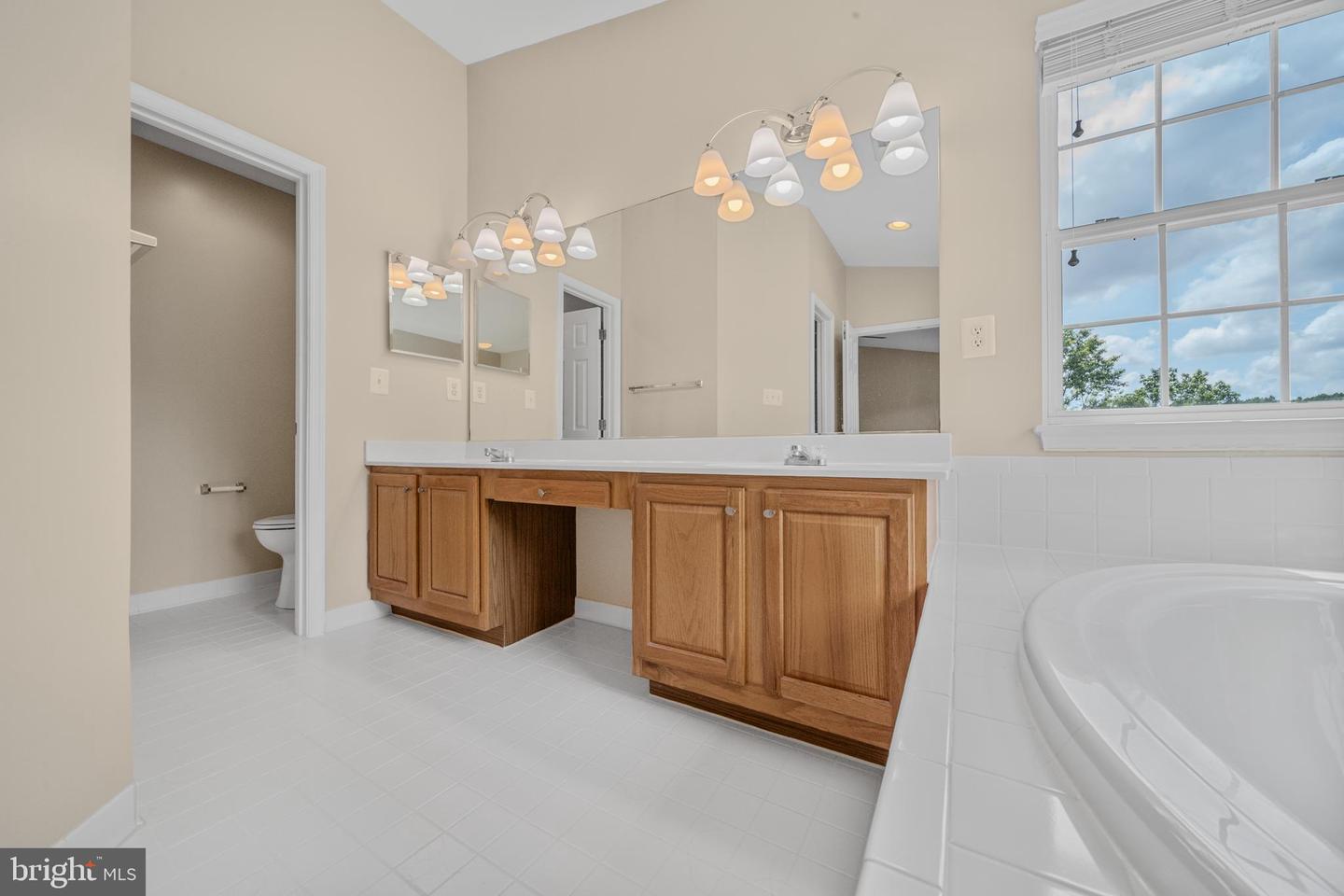 43444 QUENTIN ST, CHANTILLY, Virginia 20152, 4 Bedrooms Bedrooms, ,2 BathroomsBathrooms,Residential,For sale,43444 QUENTIN ST,VALO2102384 MLS # VALO2102384