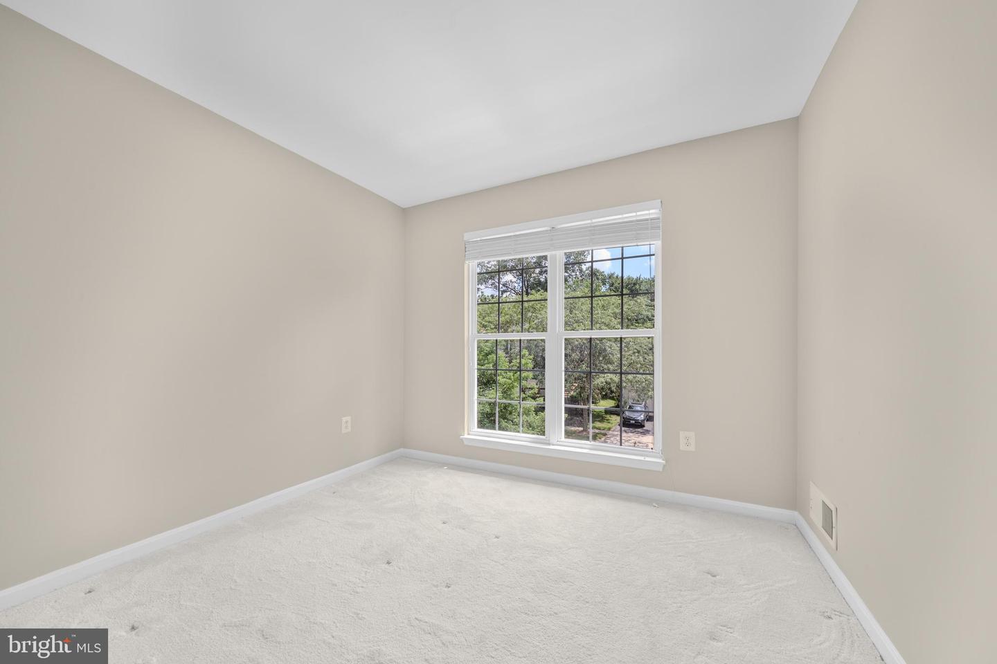 43444 QUENTIN ST, CHANTILLY, Virginia 20152, 4 Bedrooms Bedrooms, ,2 BathroomsBathrooms,Residential,For sale,43444 QUENTIN ST,VALO2102384 MLS # VALO2102384