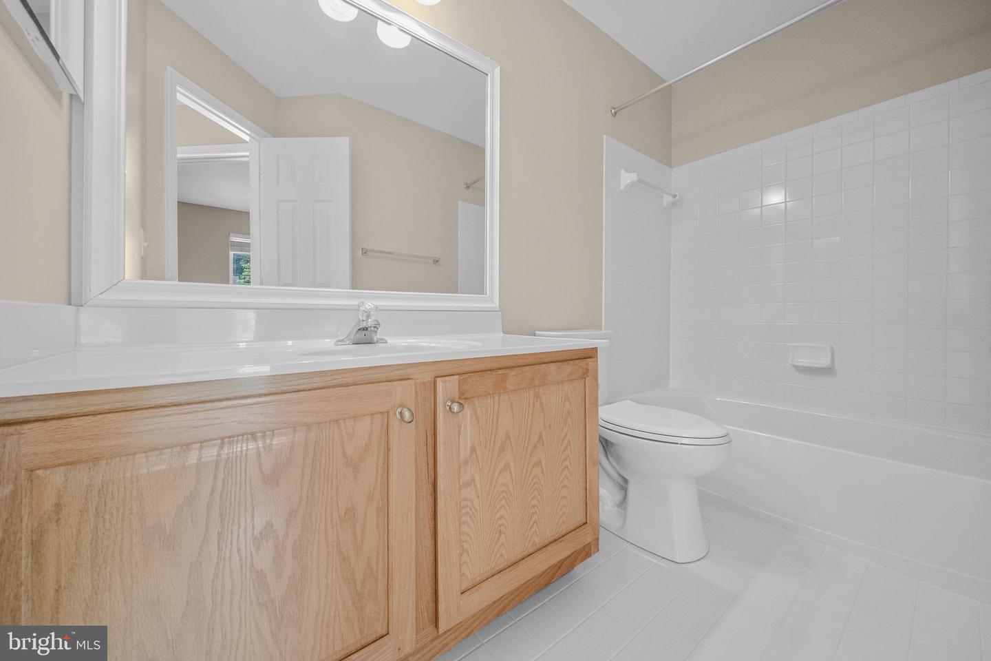 43444 QUENTIN ST, CHANTILLY, Virginia 20152, 4 Bedrooms Bedrooms, ,2 BathroomsBathrooms,Residential,For sale,43444 QUENTIN ST,VALO2102384 MLS # VALO2102384