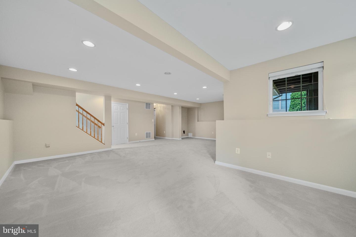 43444 QUENTIN ST, CHANTILLY, Virginia 20152, 4 Bedrooms Bedrooms, ,2 BathroomsBathrooms,Residential,For sale,43444 QUENTIN ST,VALO2102384 MLS # VALO2102384
