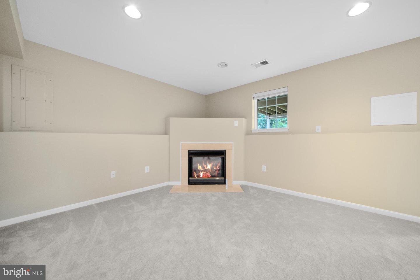 43444 QUENTIN ST, CHANTILLY, Virginia 20152, 4 Bedrooms Bedrooms, ,2 BathroomsBathrooms,Residential,For sale,43444 QUENTIN ST,VALO2102384 MLS # VALO2102384