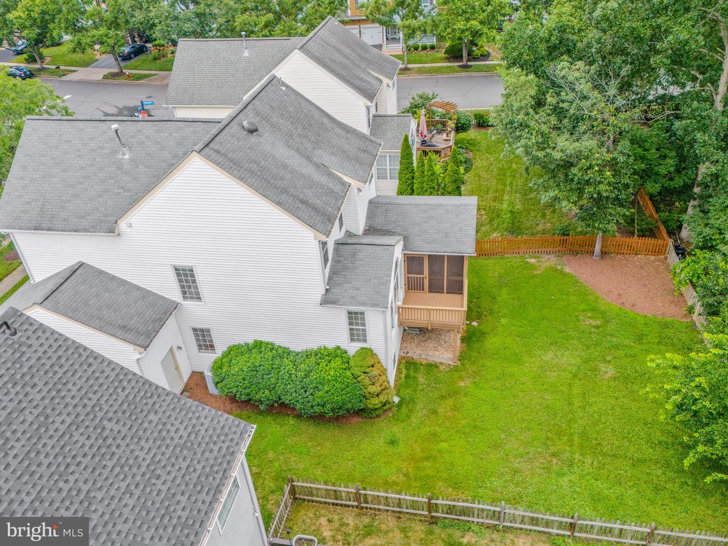 43444 QUENTIN ST, CHANTILLY, Virginia 20152, 4 Bedrooms Bedrooms, ,2 BathroomsBathrooms,Residential,For sale,43444 QUENTIN ST,VALO2102384 MLS # VALO2102384