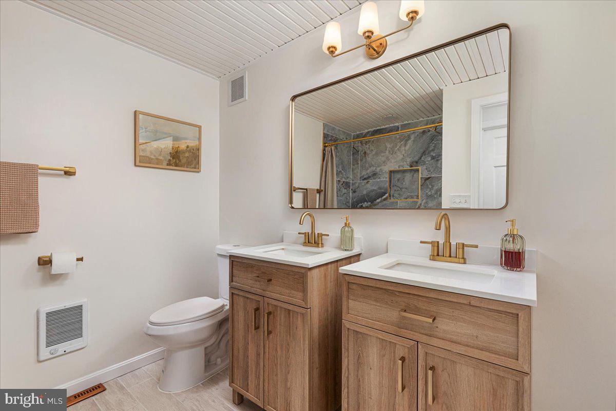 101 DELAWARE TRL, WINCHESTER, Virginia 22602, 3 Bedrooms Bedrooms, ,2 BathroomsBathrooms,Residential,For sale,101 DELAWARE TRL,VAFV2035496 MLS # VAFV2035496