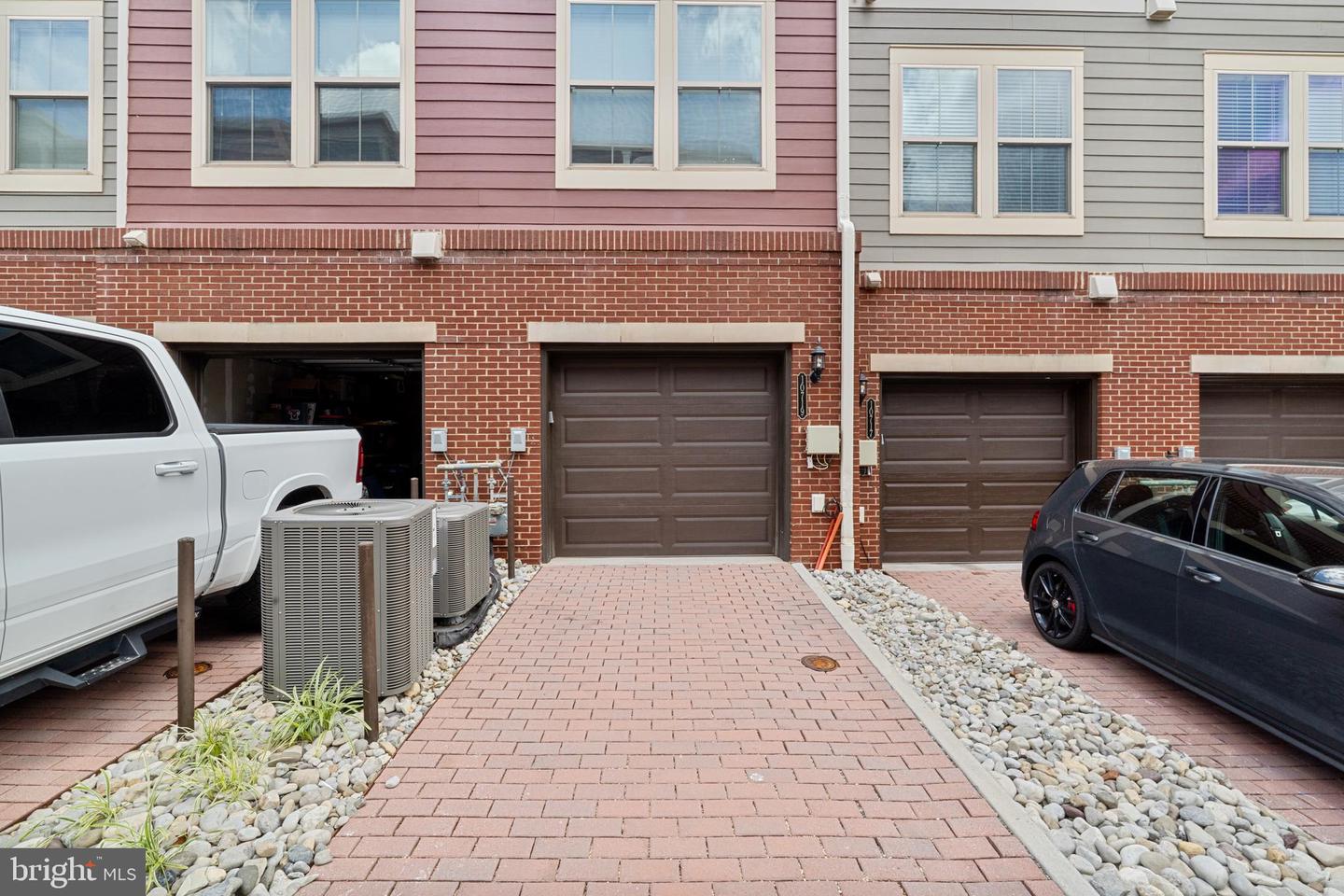 10719 VIOGNIER TER, FAIRFAX, Virginia 22030, 3 Bedrooms Bedrooms, ,2 BathroomsBathrooms,Residential,For sale,10719 VIOGNIER TER,VAFC2006644 MLS # VAFC2006644