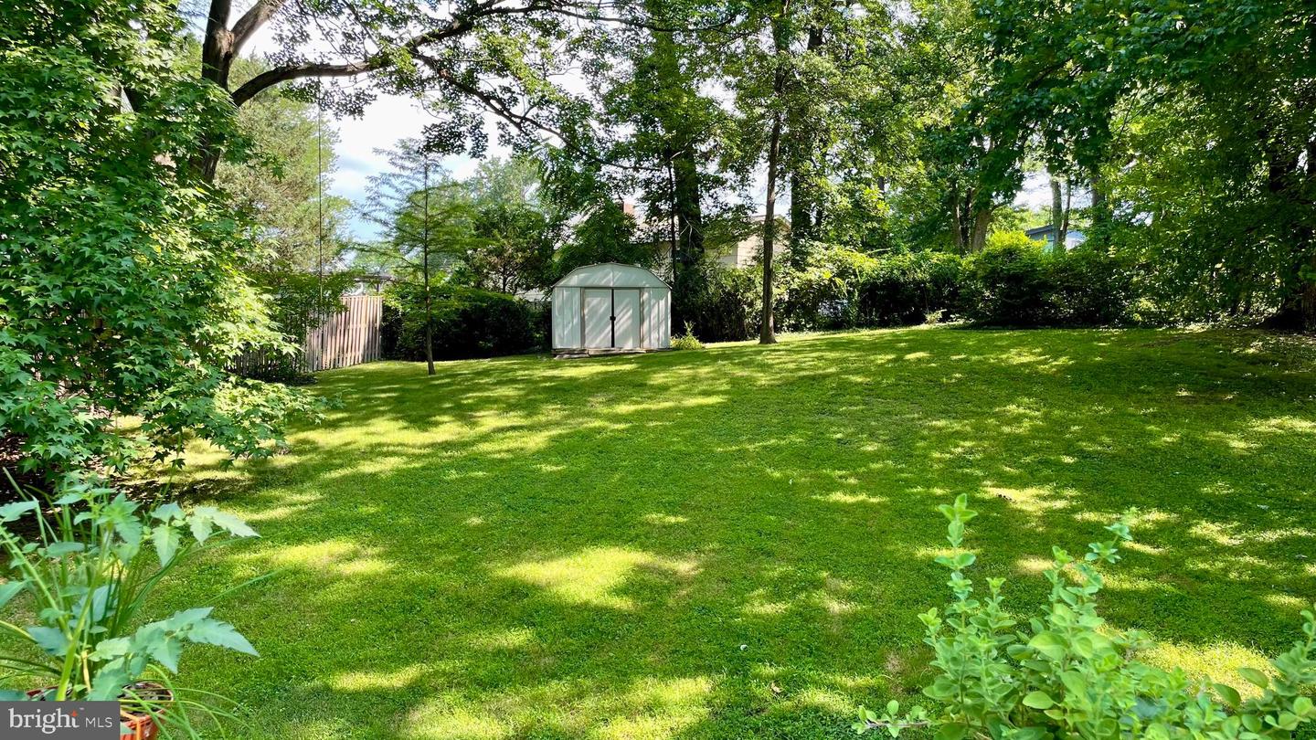 611 GIBSON DR SW, VIENNA, Virginia 22180, 4 Bedrooms Bedrooms, ,2 BathroomsBathrooms,Residential,For sale,611 GIBSON DR SW,VAFX2255956 MLS # VAFX2255956