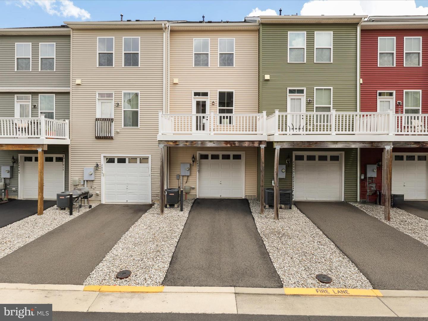 24953 COATS SQ, ALDIE, Virginia 20105, 2 Bedrooms Bedrooms, ,2 BathroomsBathrooms,Residential,For sale,24953 COATS SQ,VALO2102388 MLS # VALO2102388