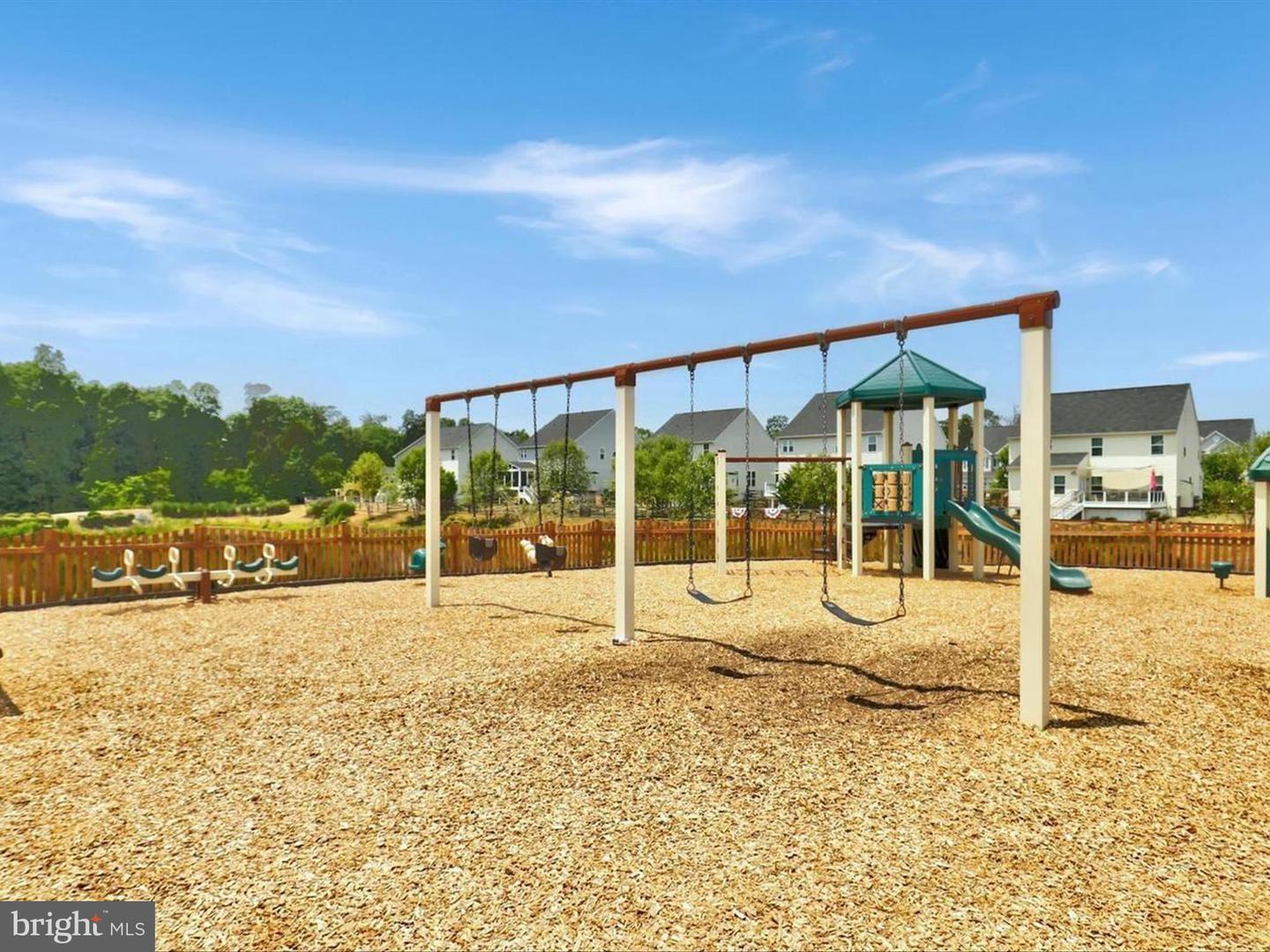 24953 COATS SQ, ALDIE, Virginia 20105, 2 Bedrooms Bedrooms, ,2 BathroomsBathrooms,Residential,For sale,24953 COATS SQ,VALO2102388 MLS # VALO2102388