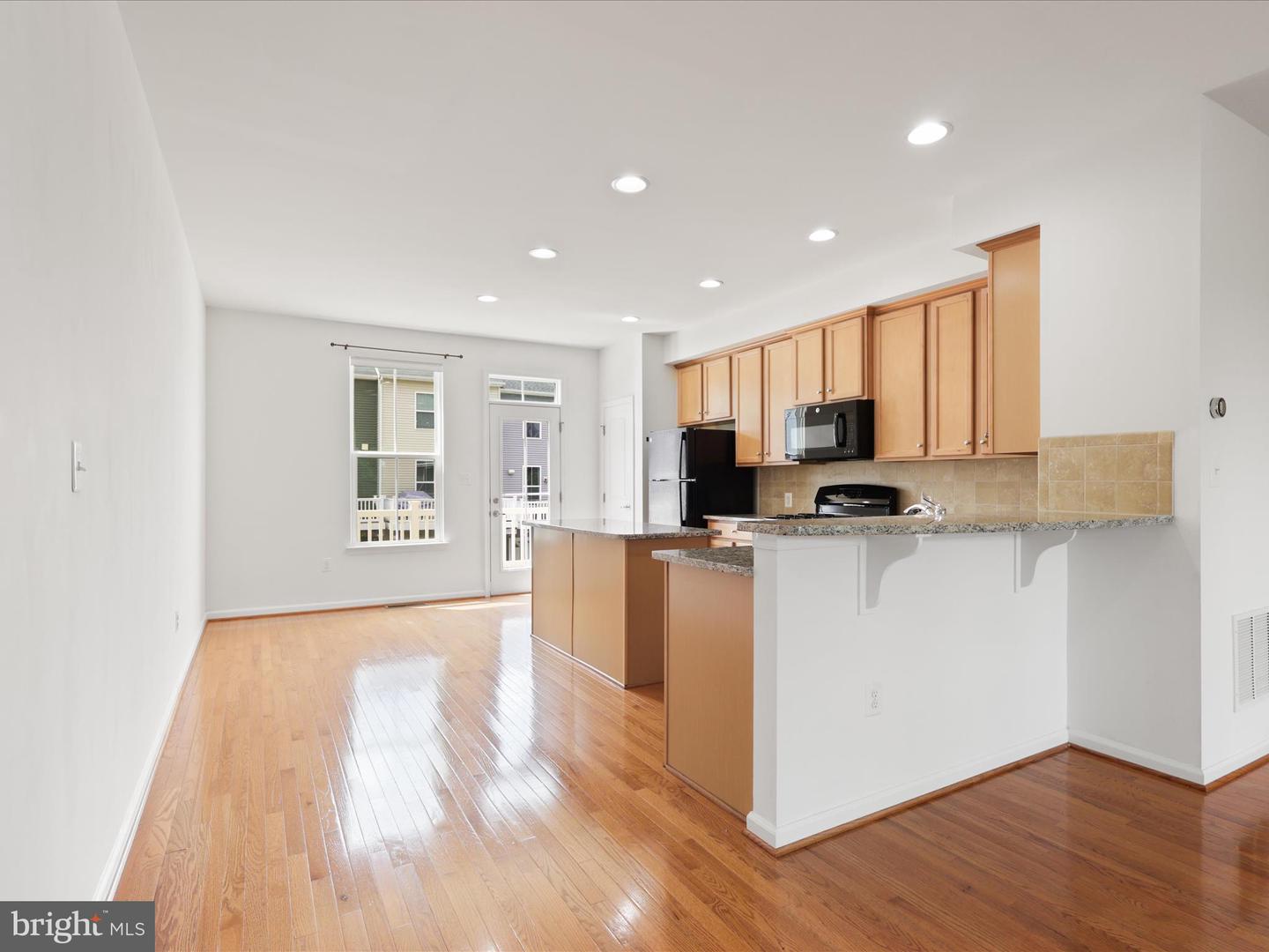 24953 COATS SQ, ALDIE, Virginia 20105, 2 Bedrooms Bedrooms, ,2 BathroomsBathrooms,Residential,For sale,24953 COATS SQ,VALO2102388 MLS # VALO2102388