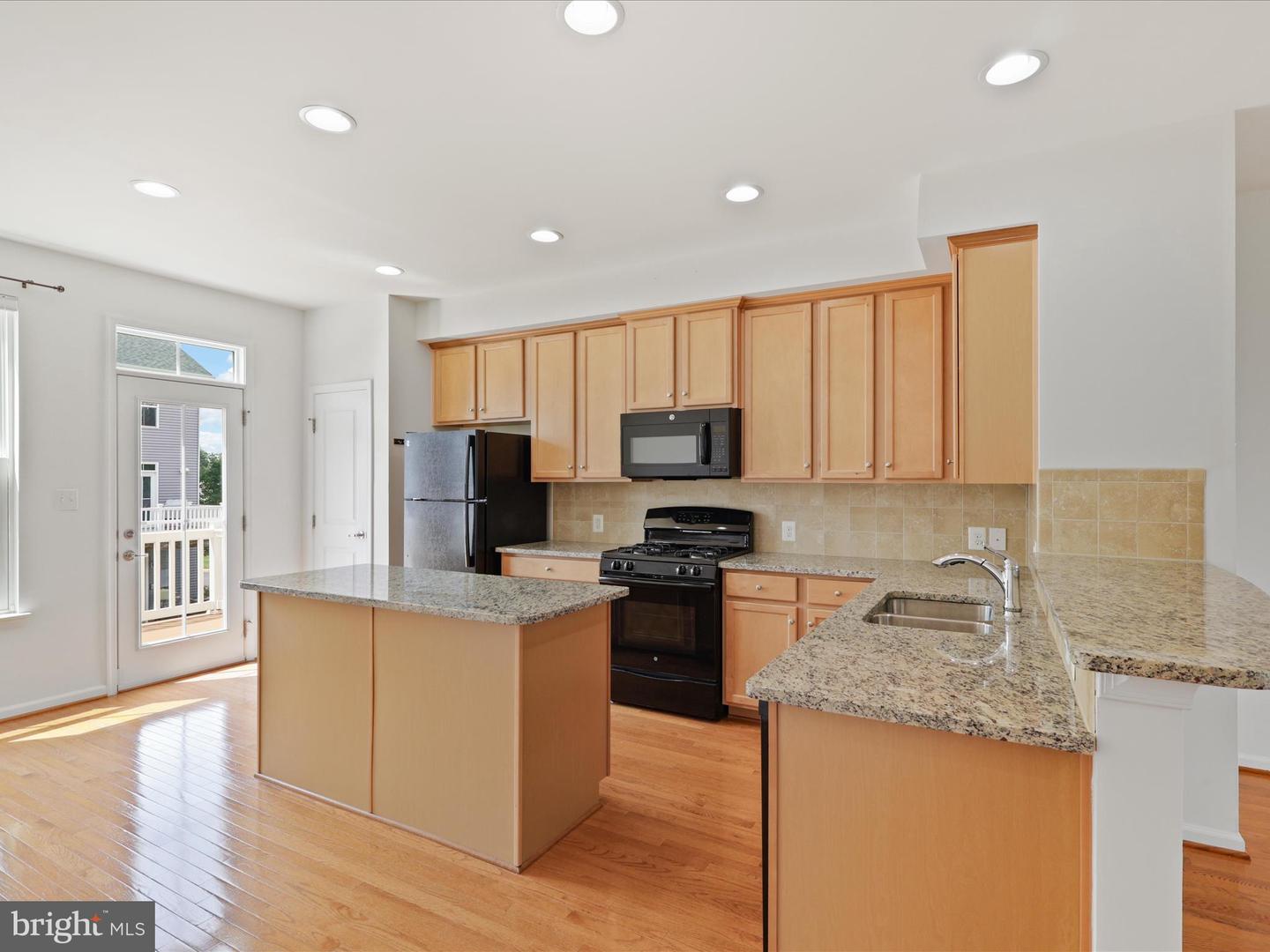 24953 COATS SQ, ALDIE, Virginia 20105, 2 Bedrooms Bedrooms, ,2 BathroomsBathrooms,Residential,For sale,24953 COATS SQ,VALO2102388 MLS # VALO2102388
