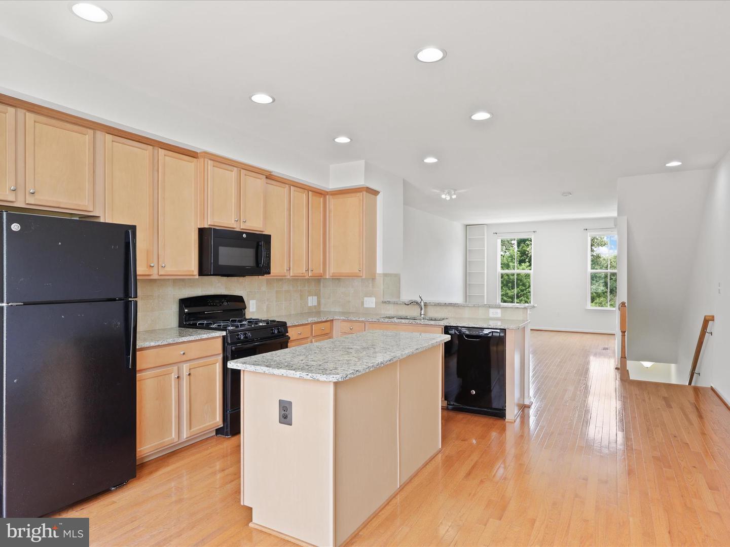 24953 COATS SQ, ALDIE, Virginia 20105, 2 Bedrooms Bedrooms, ,2 BathroomsBathrooms,Residential,For sale,24953 COATS SQ,VALO2102388 MLS # VALO2102388