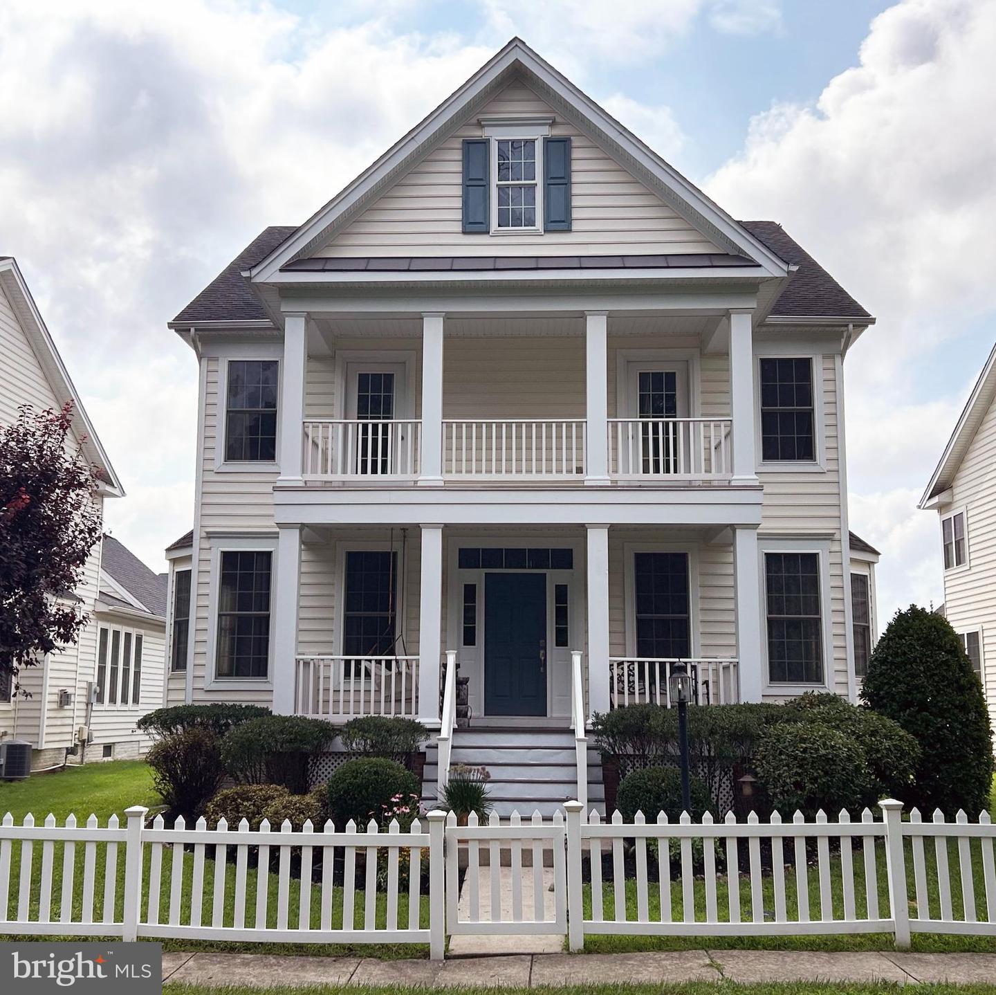 25285 DOOLITTLE LN, CHANTILLY, Virginia 20152, 5 Bedrooms Bedrooms, ,4 BathroomsBathrooms,Residential,For sale,25285 DOOLITTLE LN,VALO2102390 MLS # VALO2102390